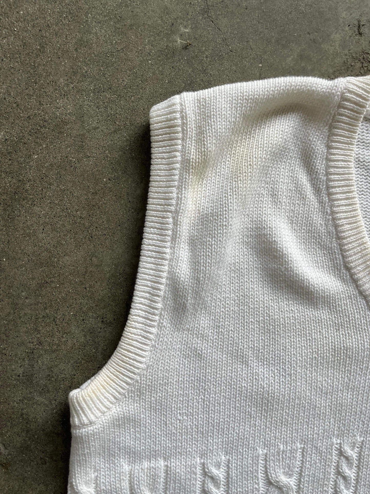 (L) Vintage Marlboro Knitted Vest