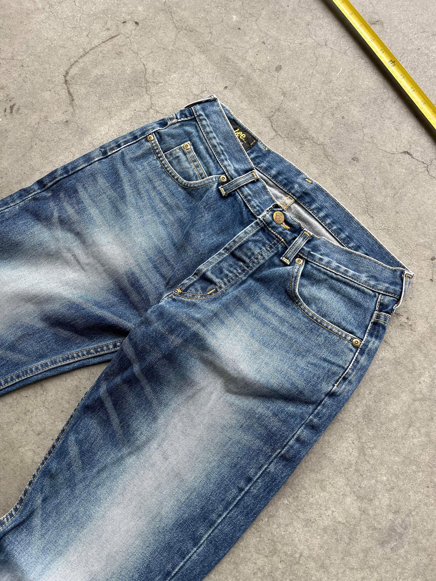 (30”) Vintage Sunfaded Lee Denim Jeans