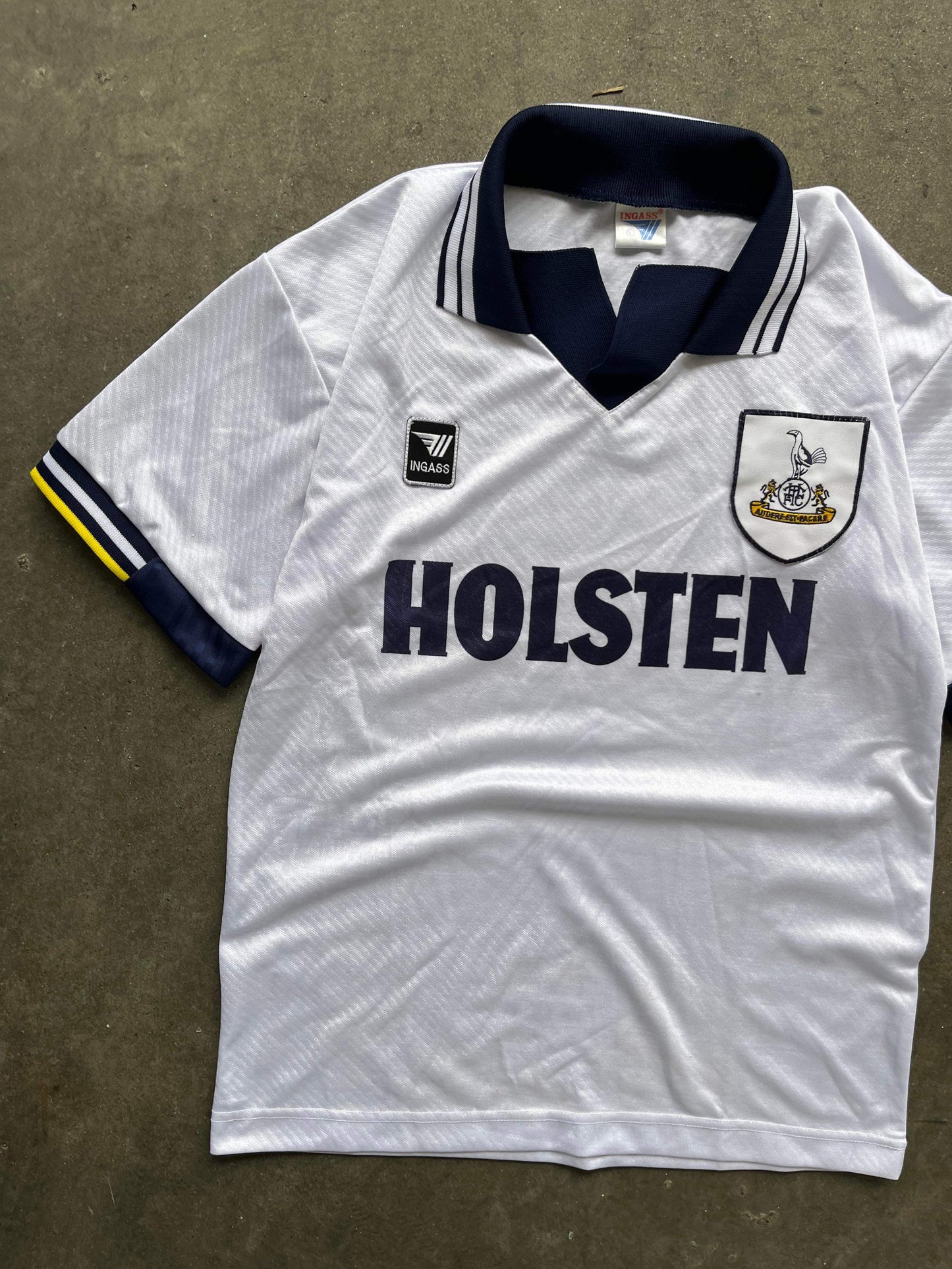 (L) 93-94 Tottemham Hotspurs Souvenir Kit