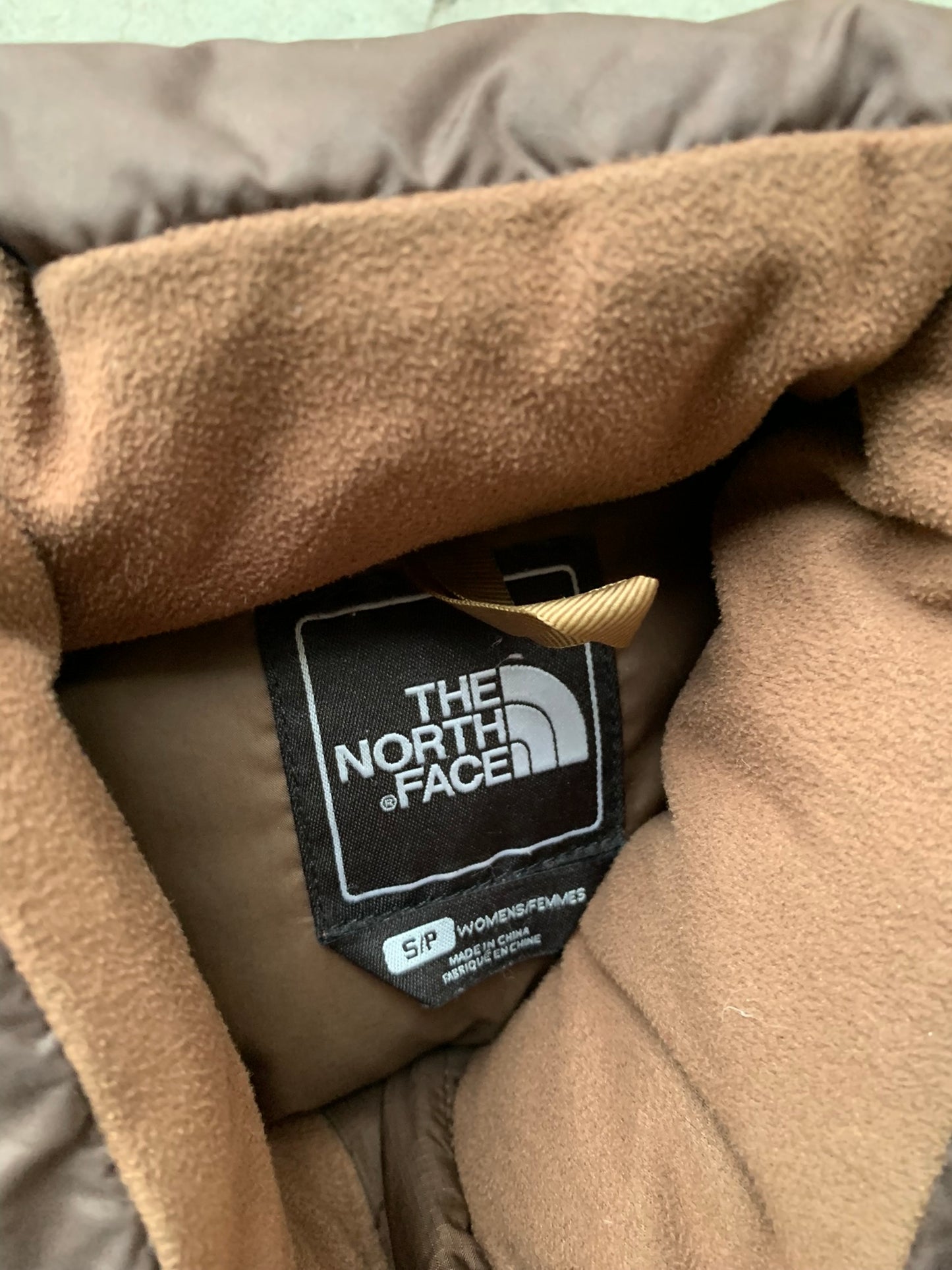 (S) The North Face 700 Chocolate Brown