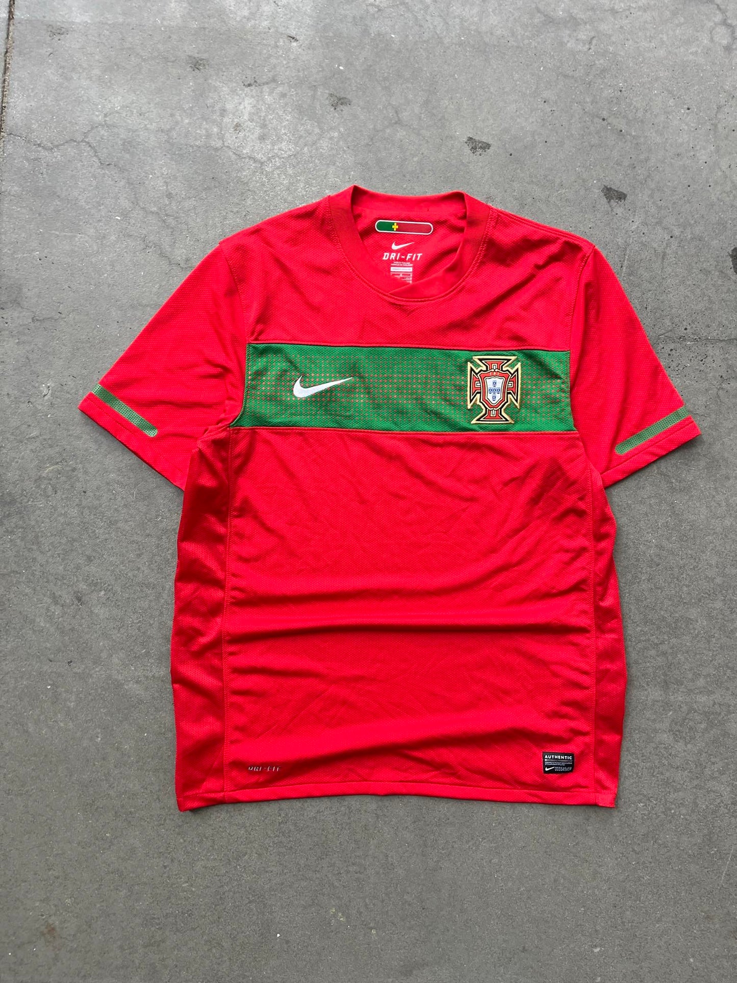 (M/L) Nike Portugal Kit