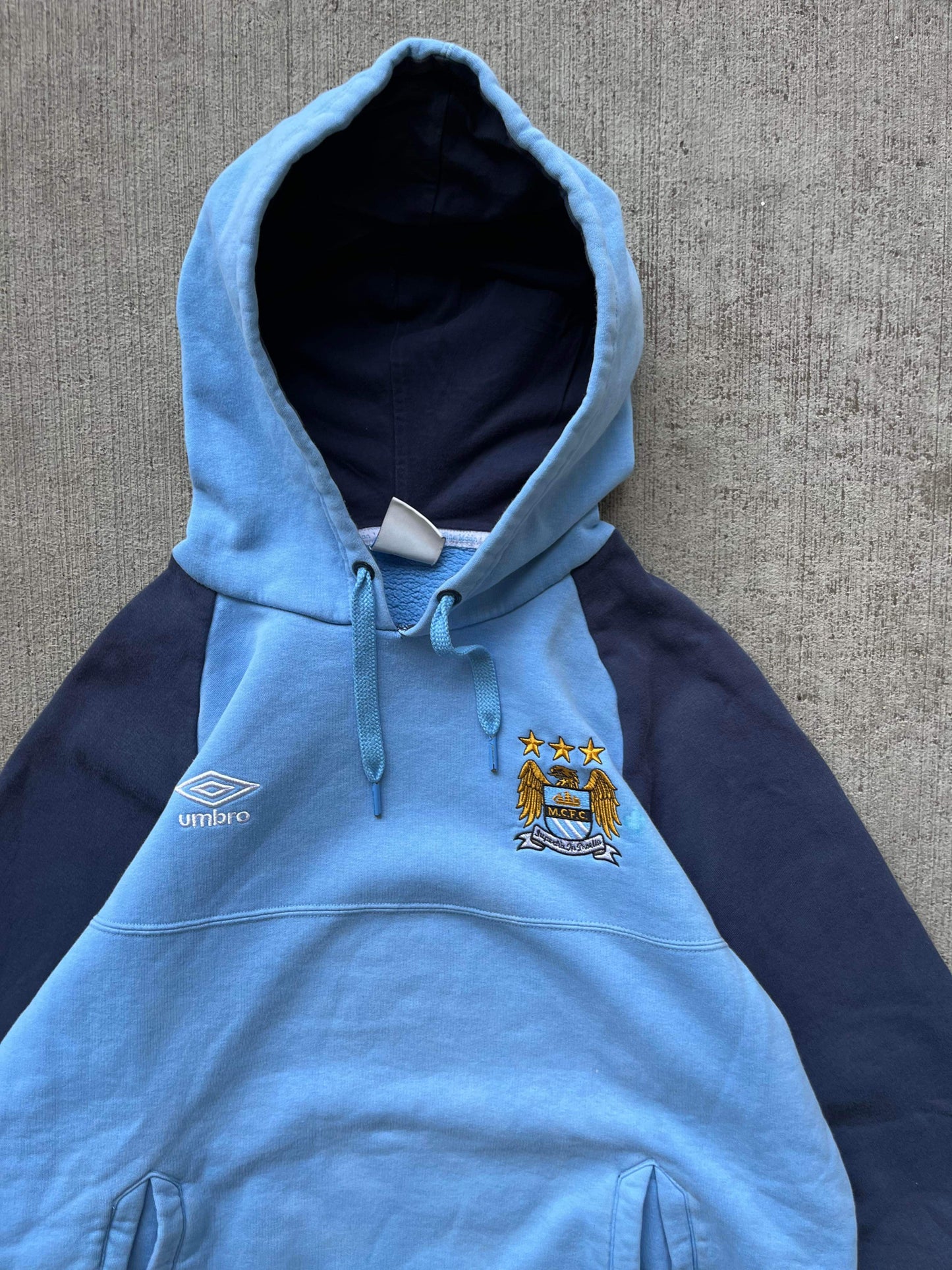 (L) Umbro Manchester City FC Hoodie