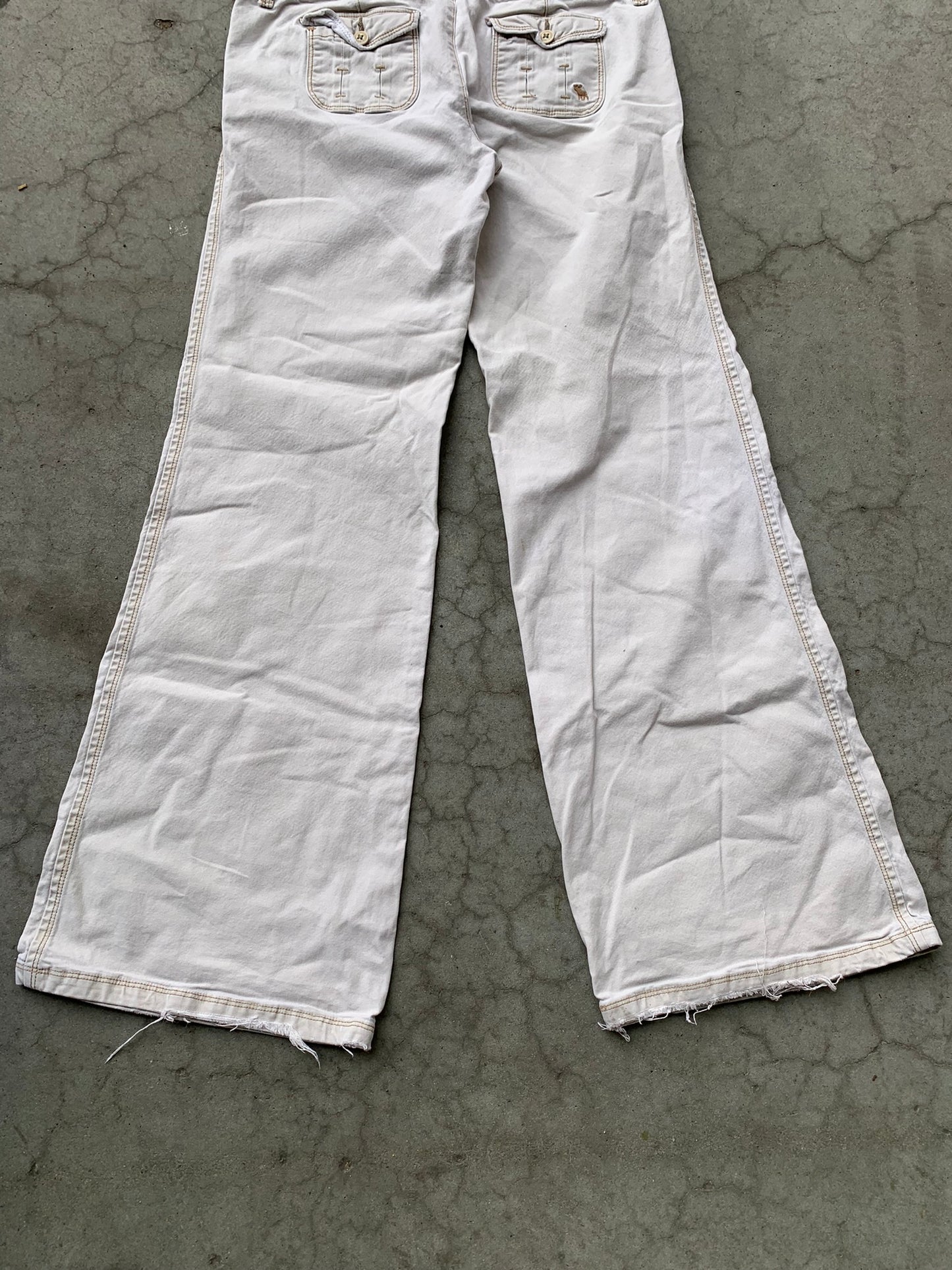 (30”) A&F Flared Pantaloons