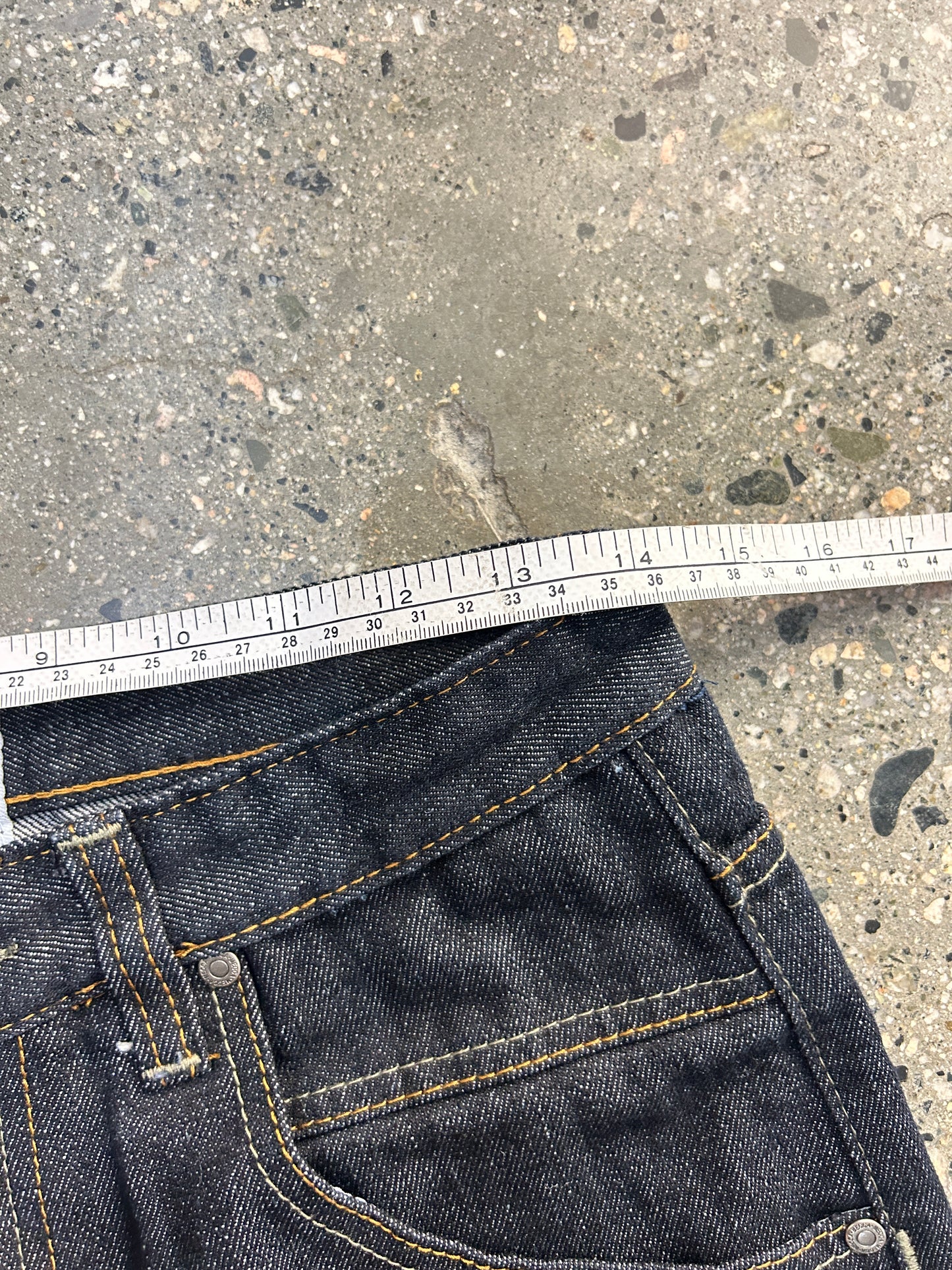 (S) Mecca Straight Denim Jorts