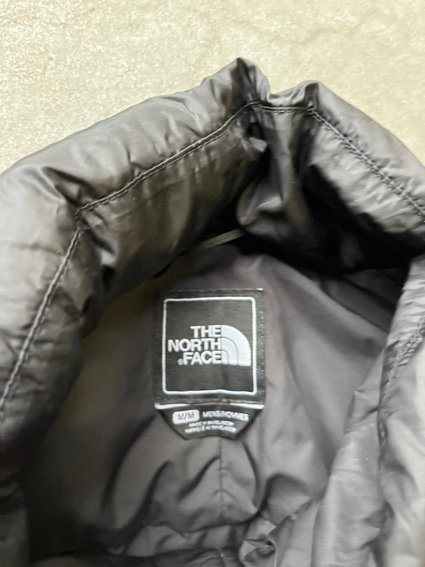 (M) Vintage North Face Marshmallow White 700