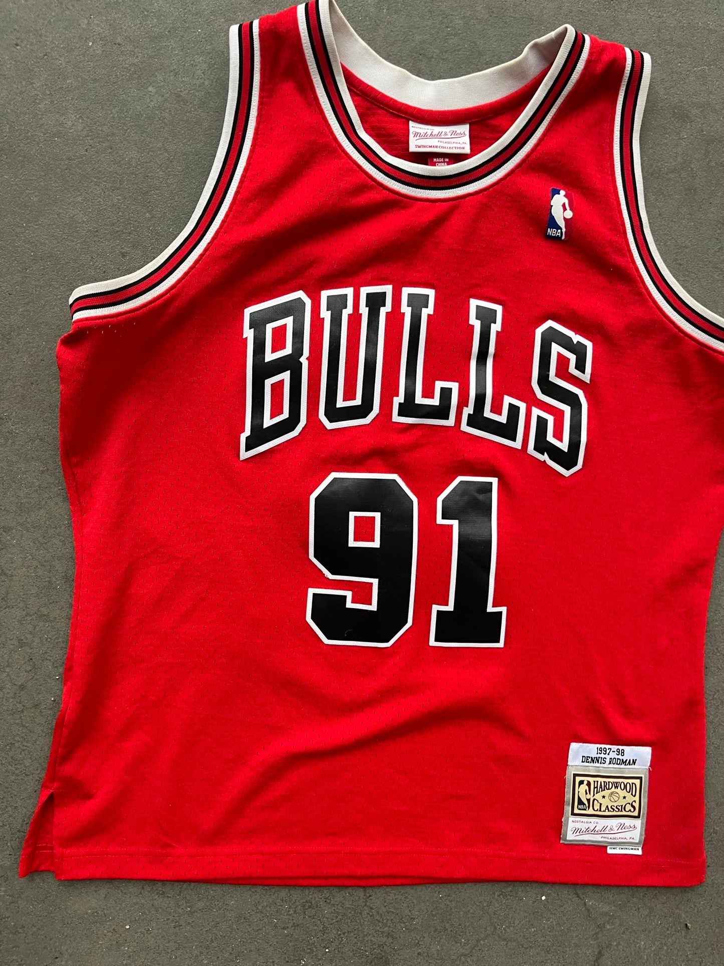 (L/XL) Mitchell & Ness Dennis Rodman Jersey