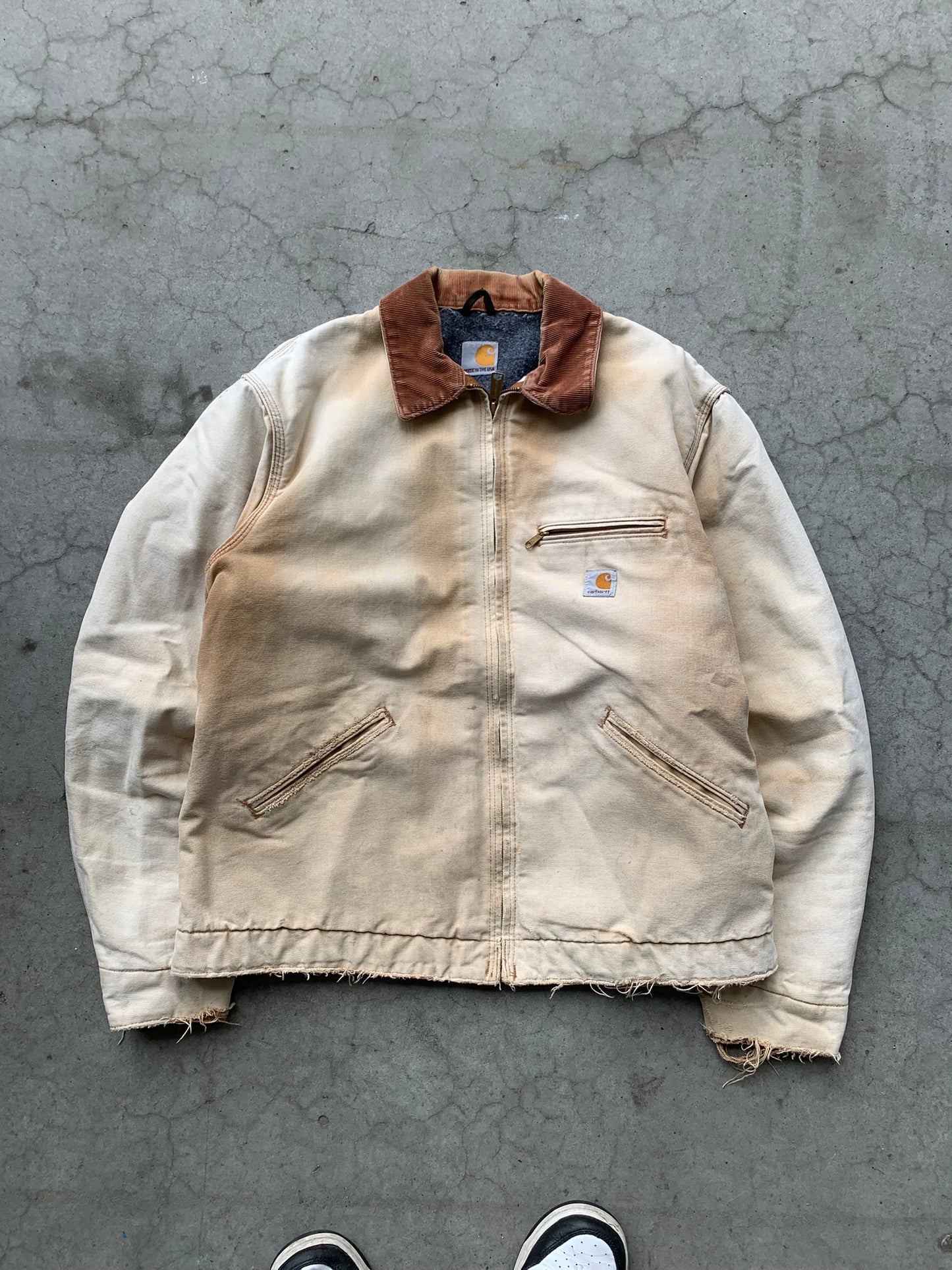 (M/L) 90’s Sunfaded Distressed Carhartt Detroit Jkt