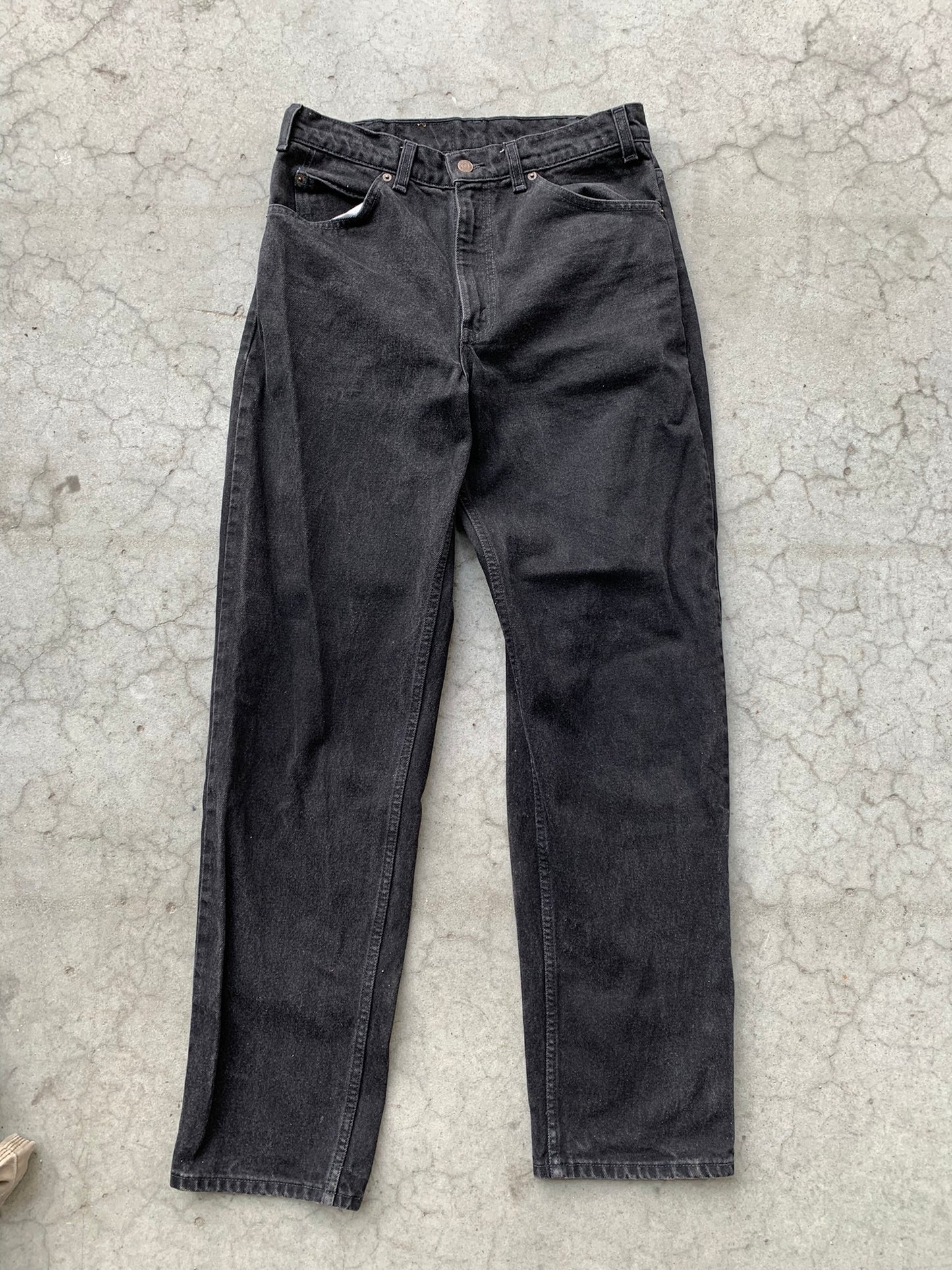 (32”) 90’s Levi’s Black Orange Tabs Denim