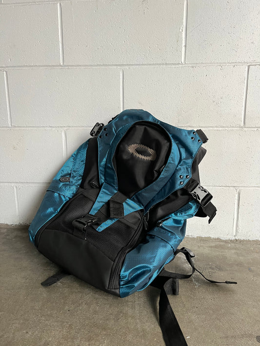 (XL) Oakley Tech Mountaineering Bag