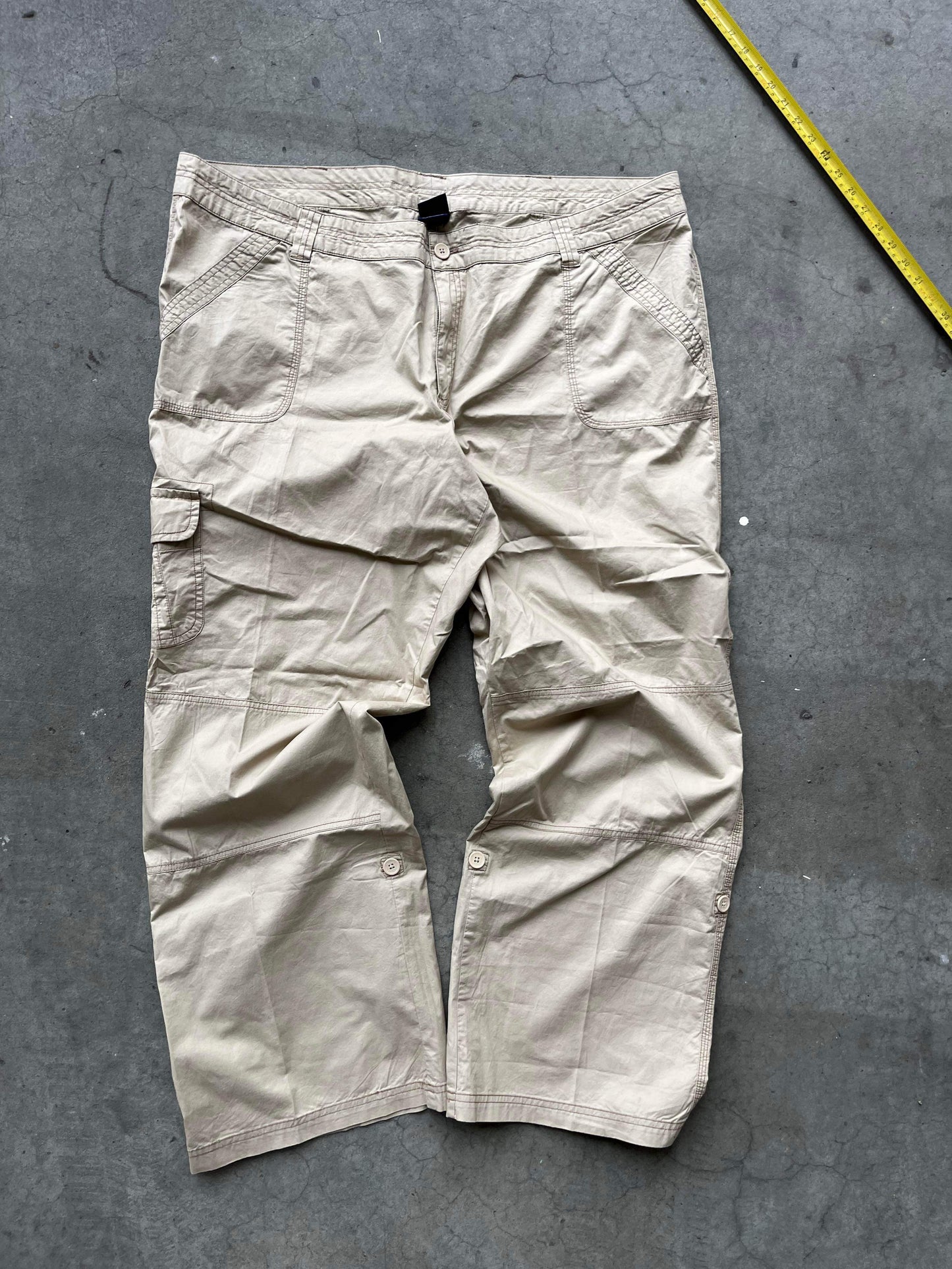 (42”) Bum Equipment Cargos