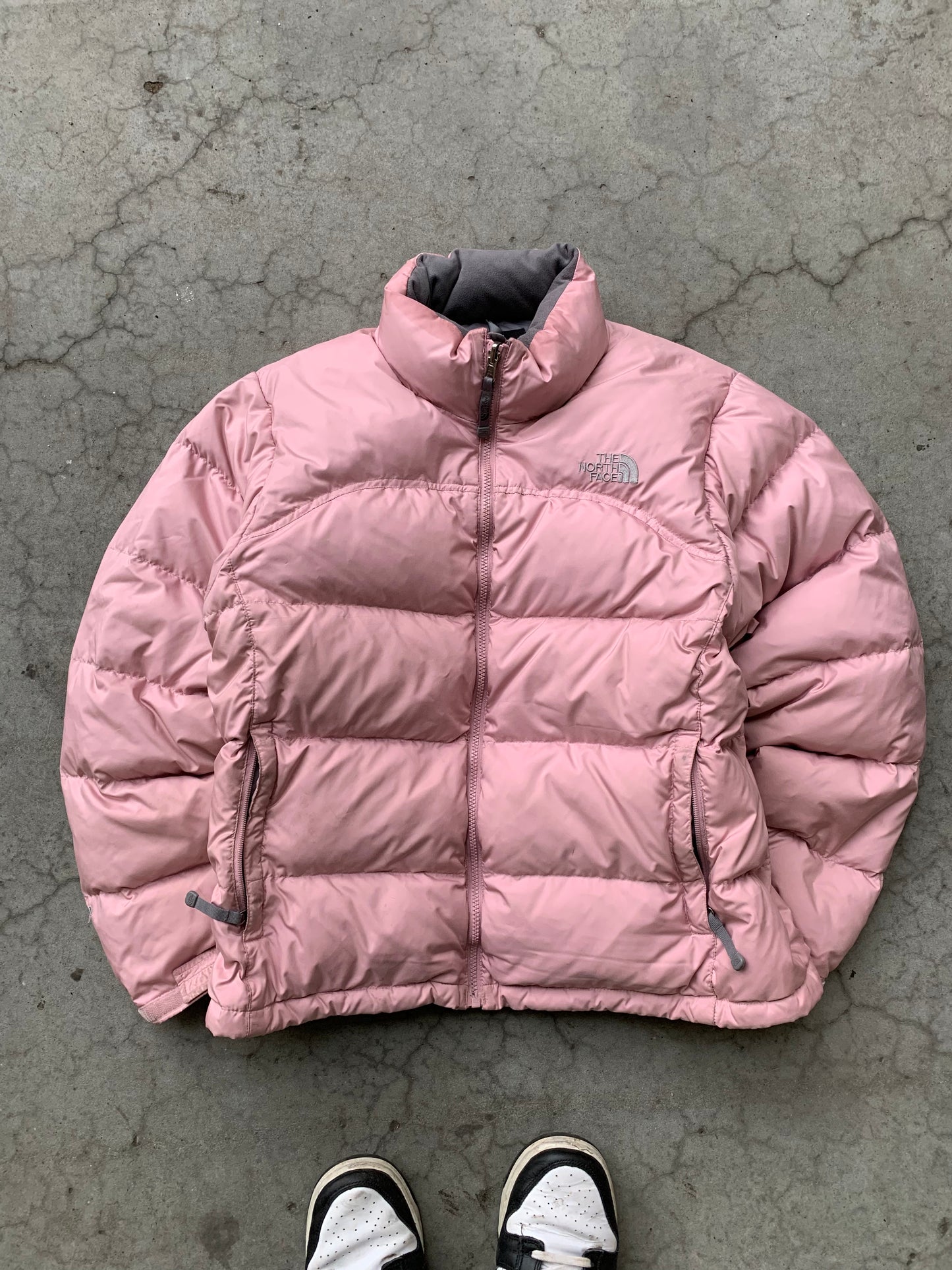 (L) The North Face 700 Pink Puffer