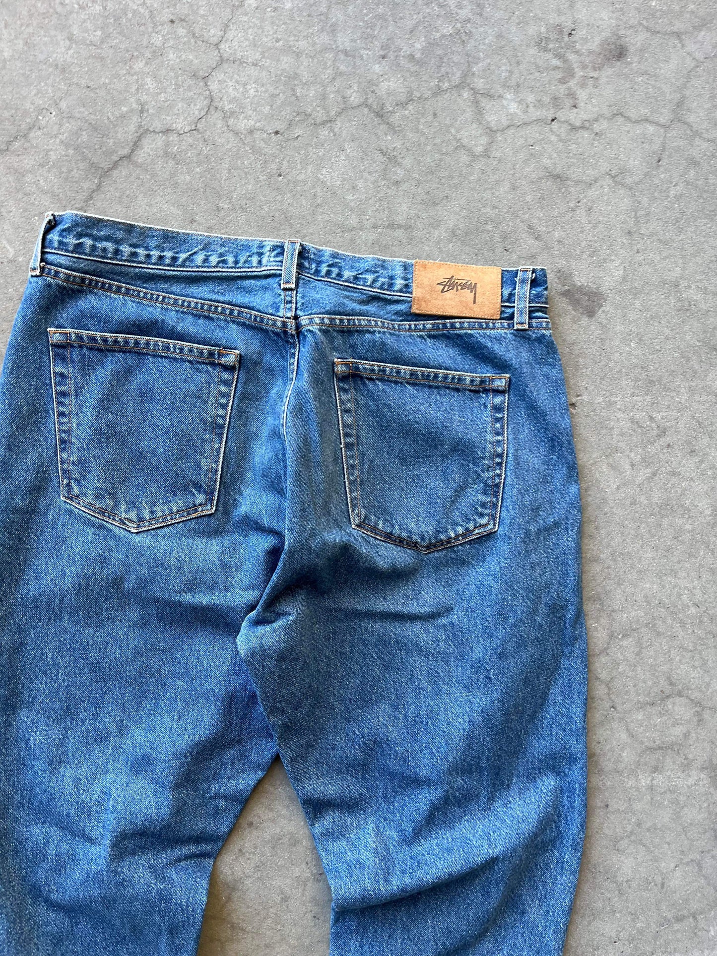 (34”) Stussy Blue Jeans