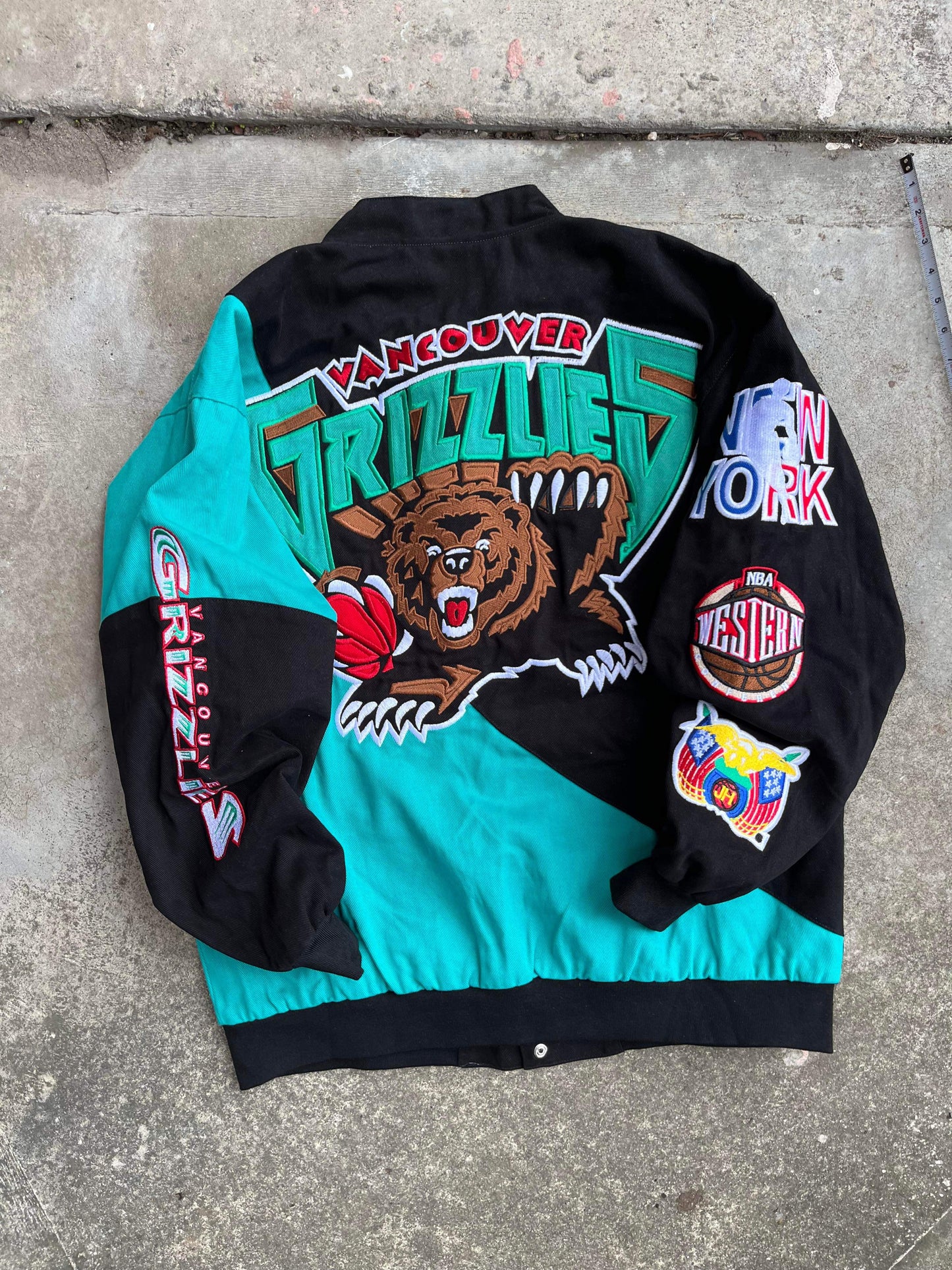 (L) Vancouver Grizzlies Nascar Style Jkt