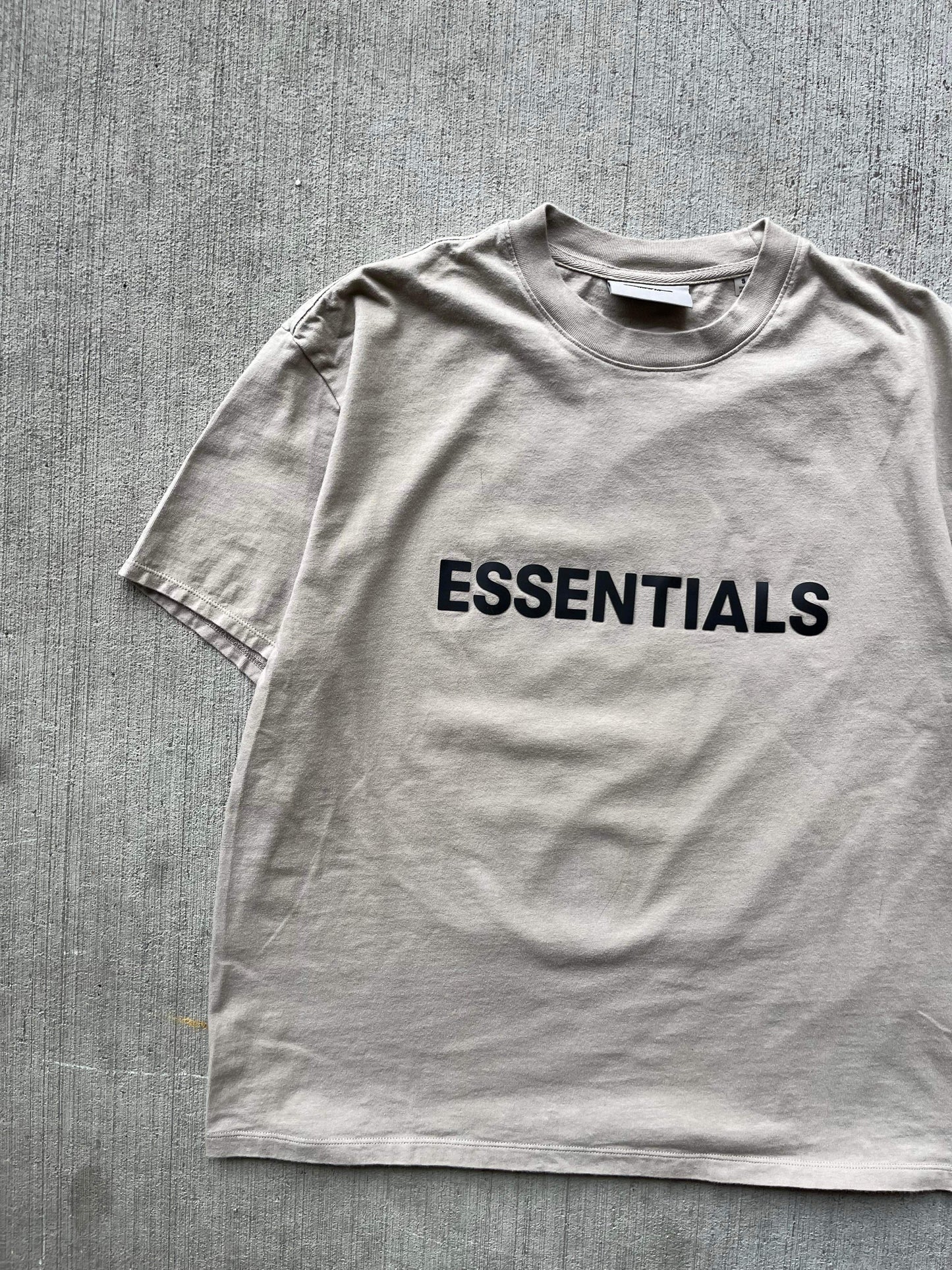 (S/M) Essentials FOG TEE