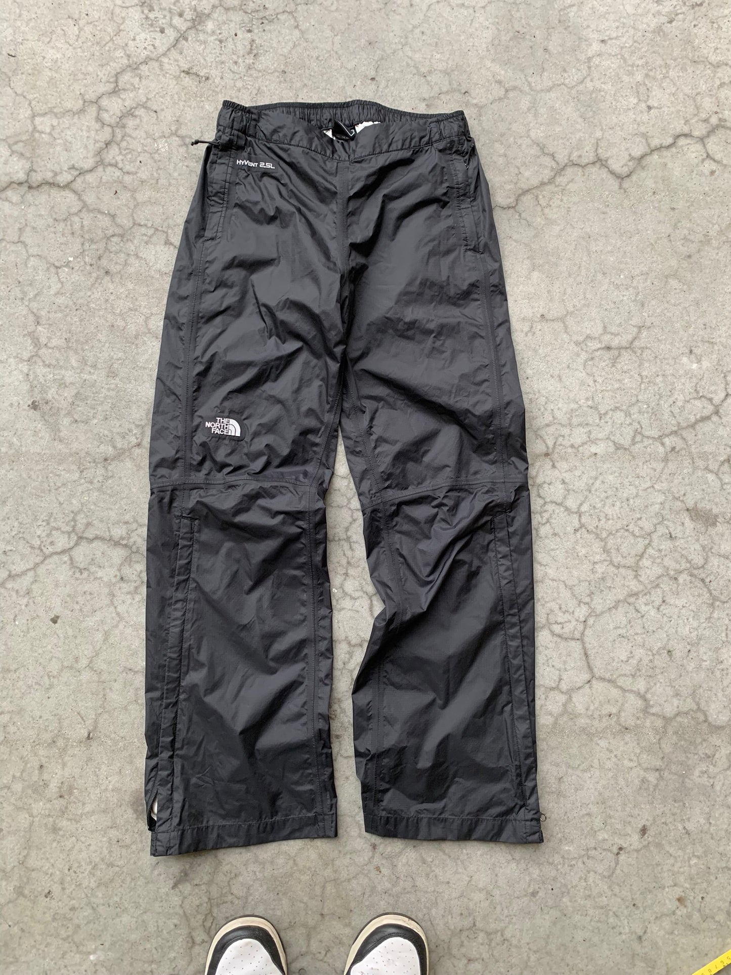 (28”) The North Face Hyvent 2.5L Pants