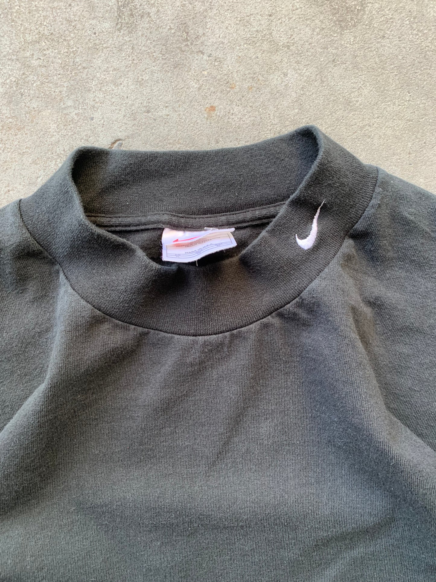 (XL/2X) 90’s Nike Mockneck LS