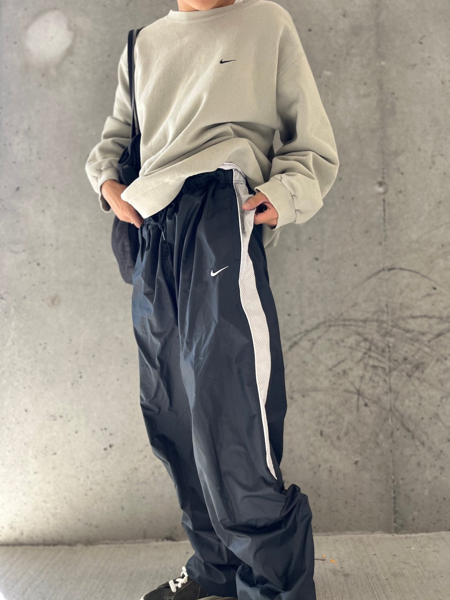 (L) 00s Nike Parachute Style Nylon Pants