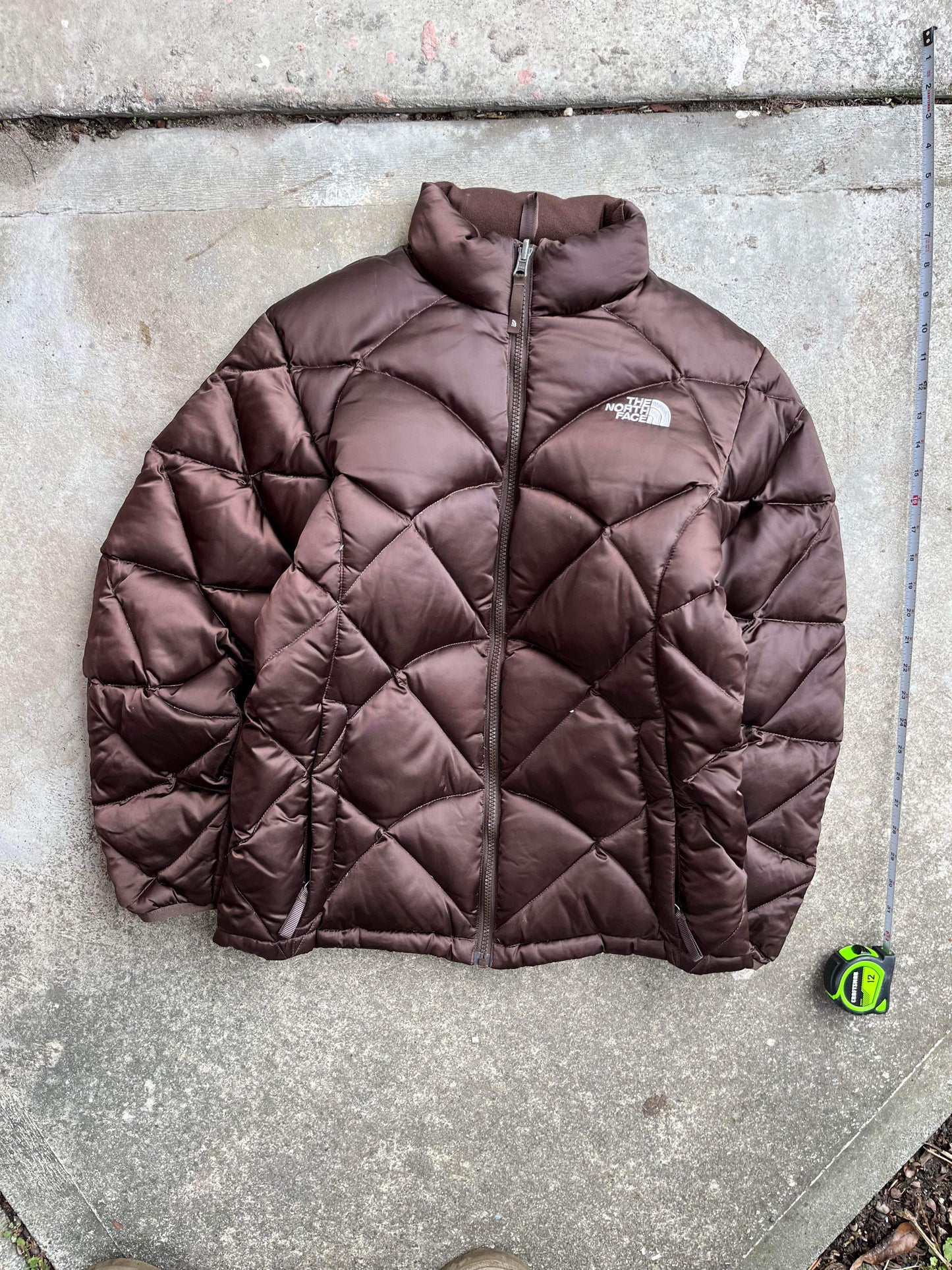 (M) The North Face Dark Choc 550 Puffer