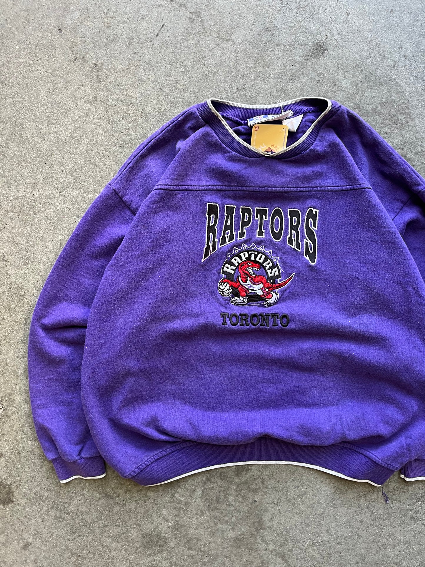 (M) 90’s Toronto Raptors Crewneck