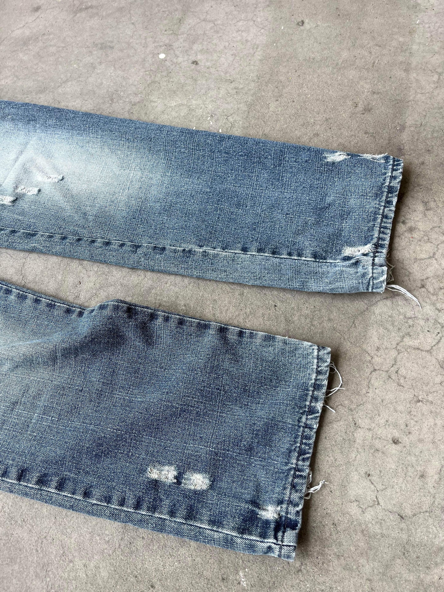 (30”) Y2K Sunfaded Denim