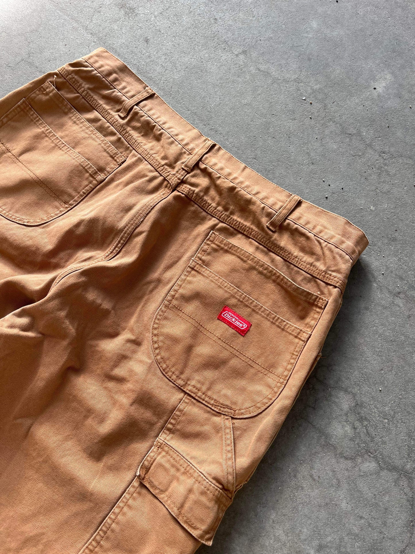 (40”) Dickies 3D Pocket Carpenters