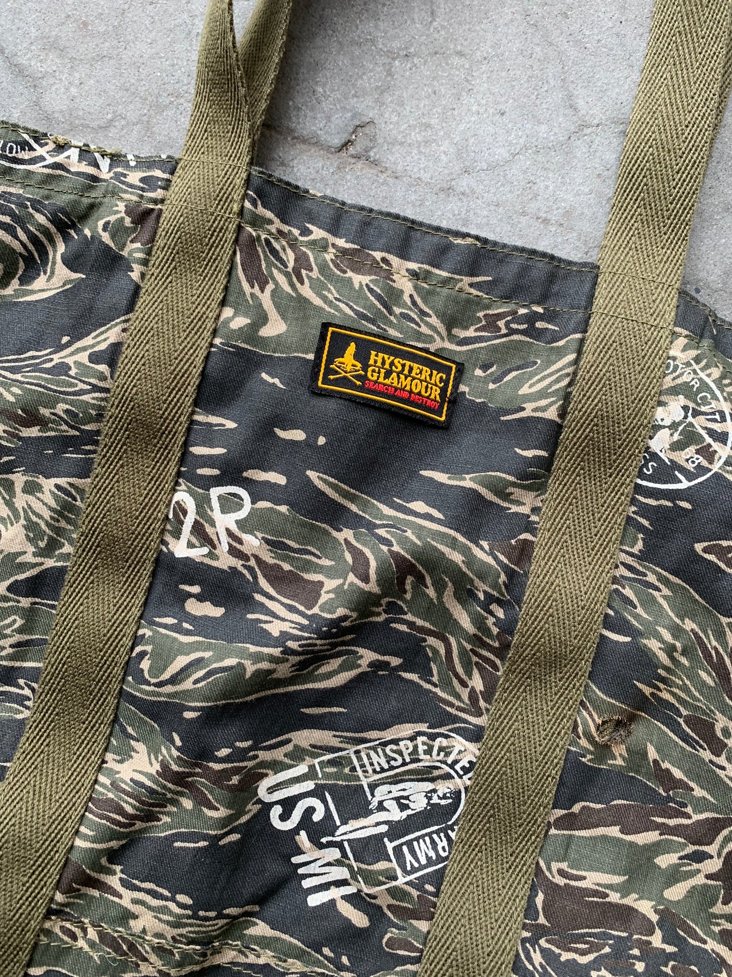 (OSFA) Mastermind Camo Tote Bag