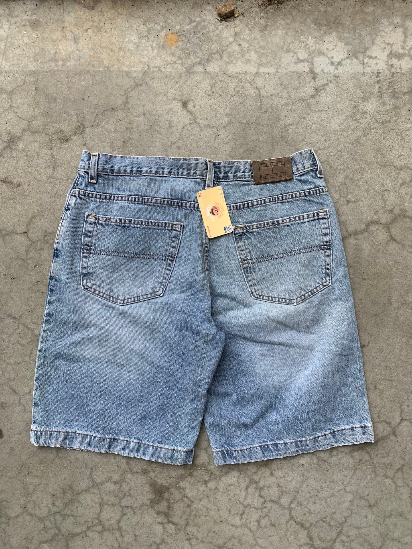 (34”) Vintage Distressed Tommy Hilfiger Jorts