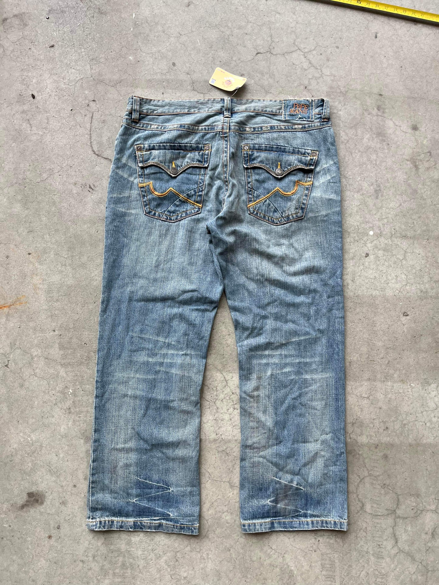 (42”) Y2K Baggy Pepe Jeans