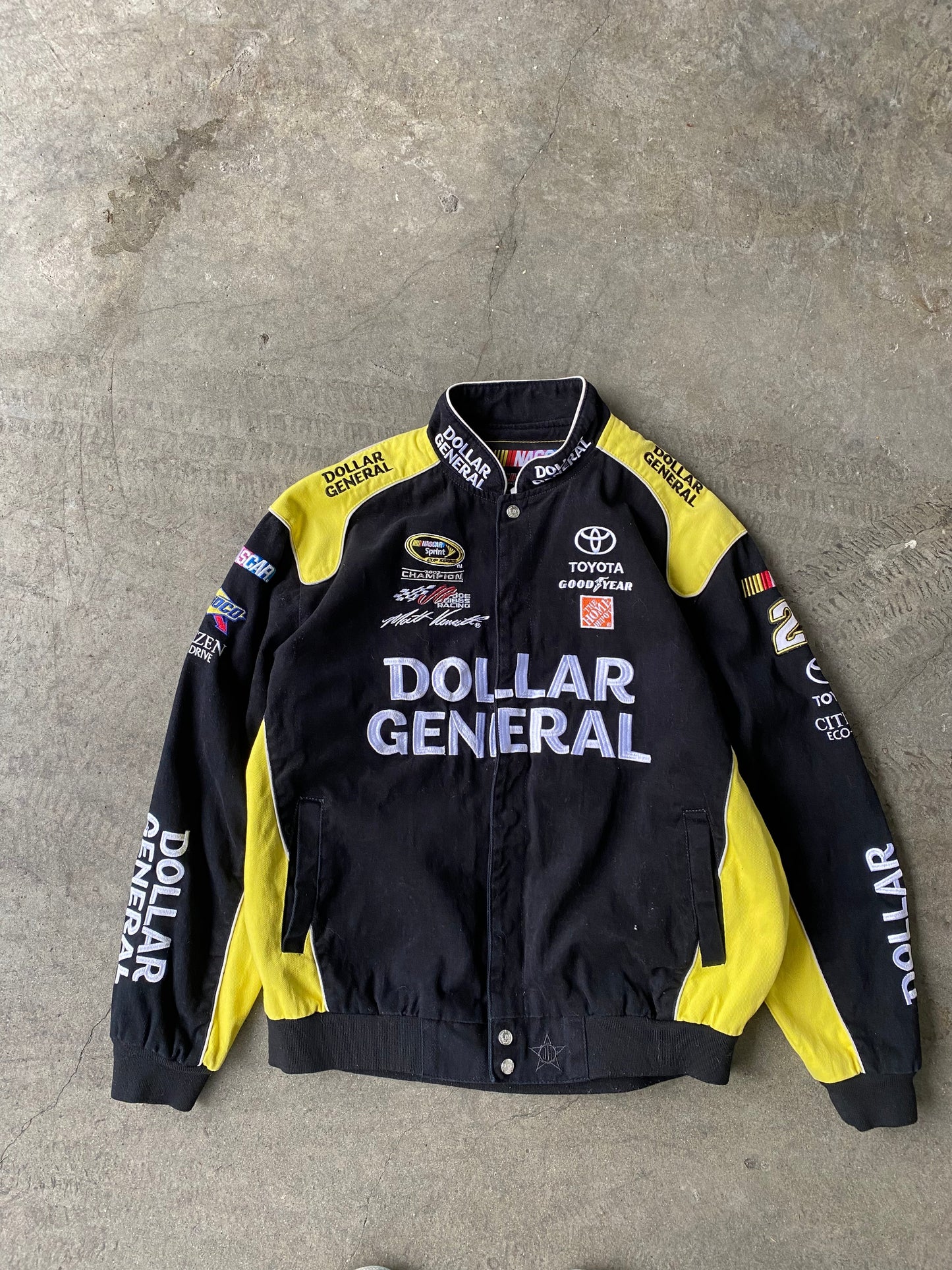 ~ (L) Dollar General Toyota Nascar Racing Jacket