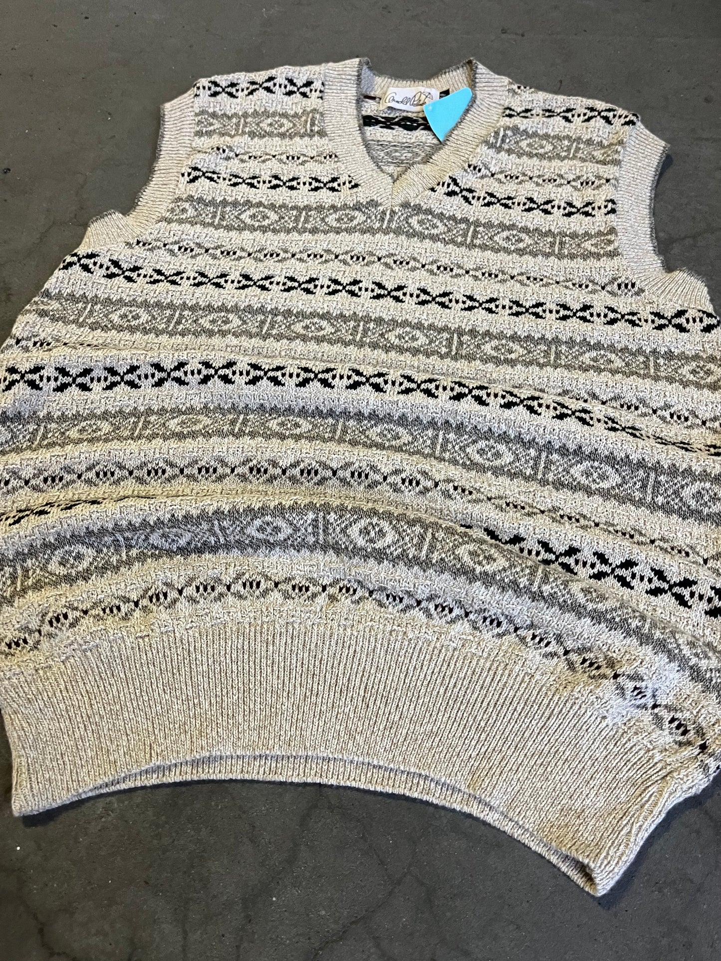 (s) ~ 90s Arnold Palmer Abstract Sweater vest