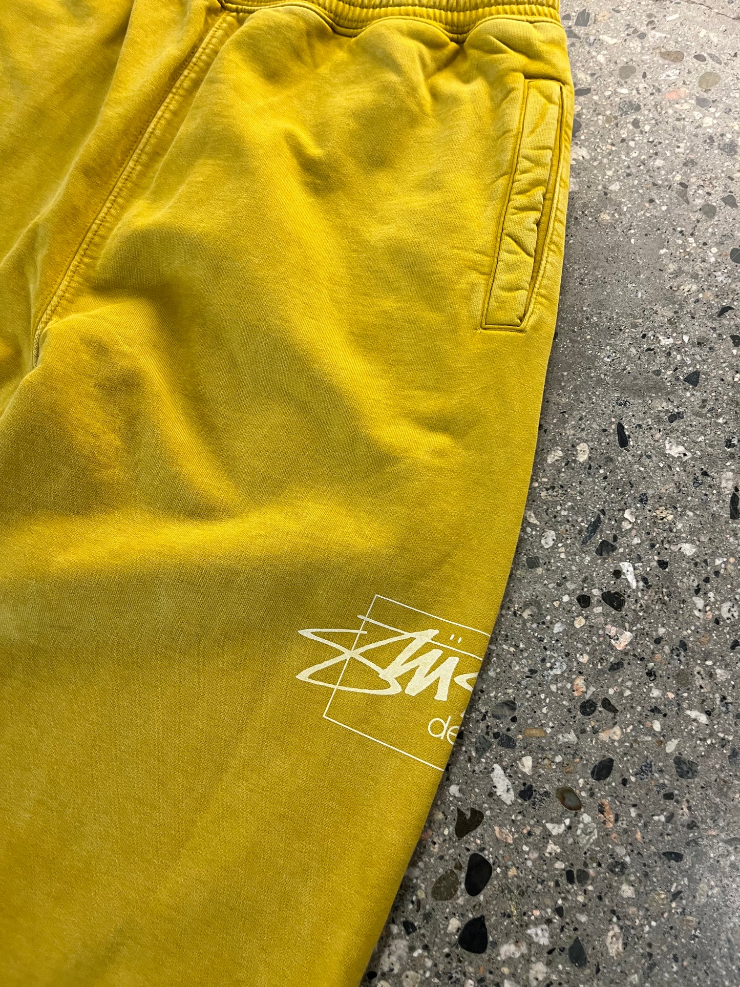 (M) Stussy "Stussy Designs" Graphic Sweatpants