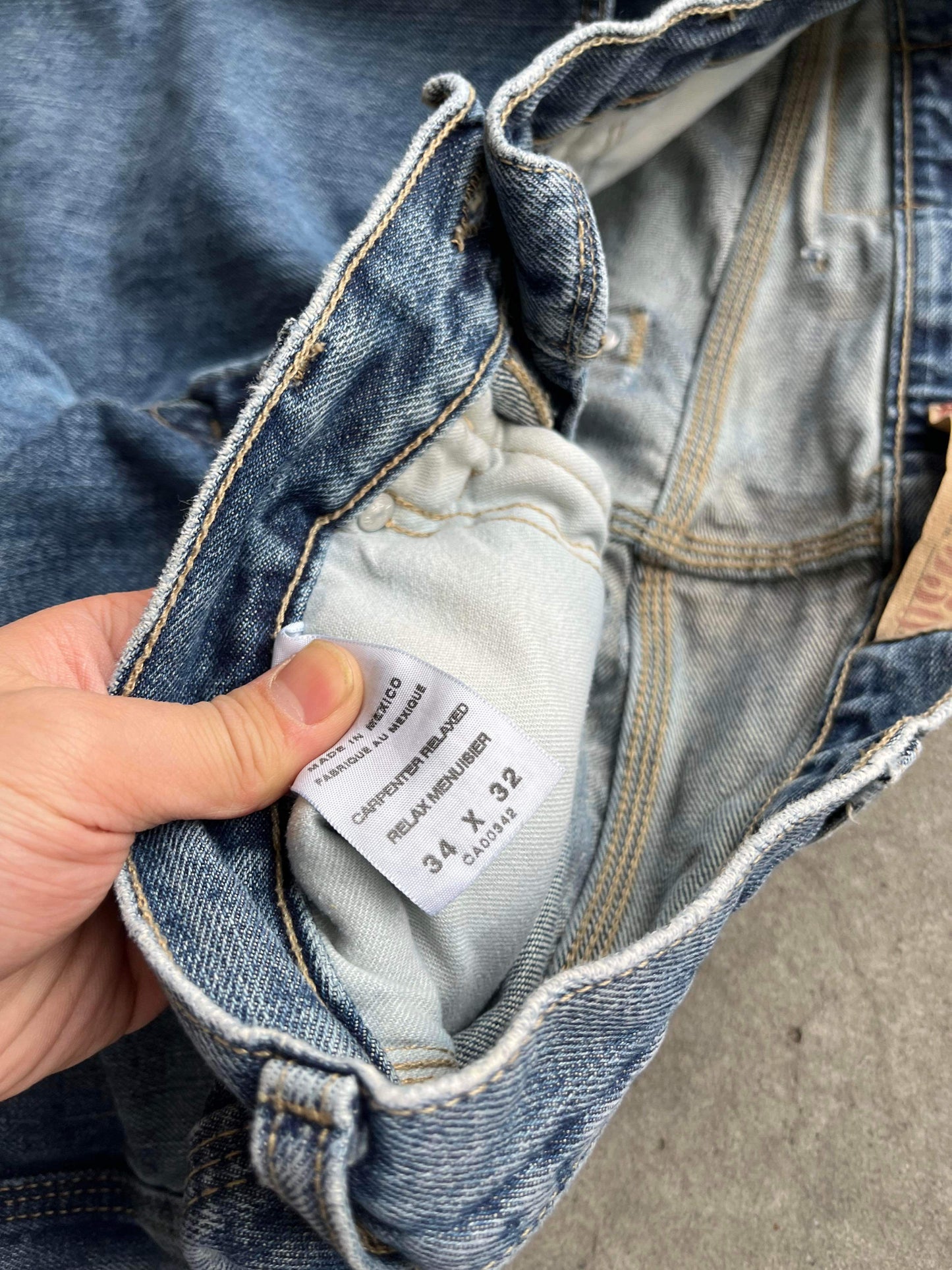 (34”) Levi Carpenter Jeans