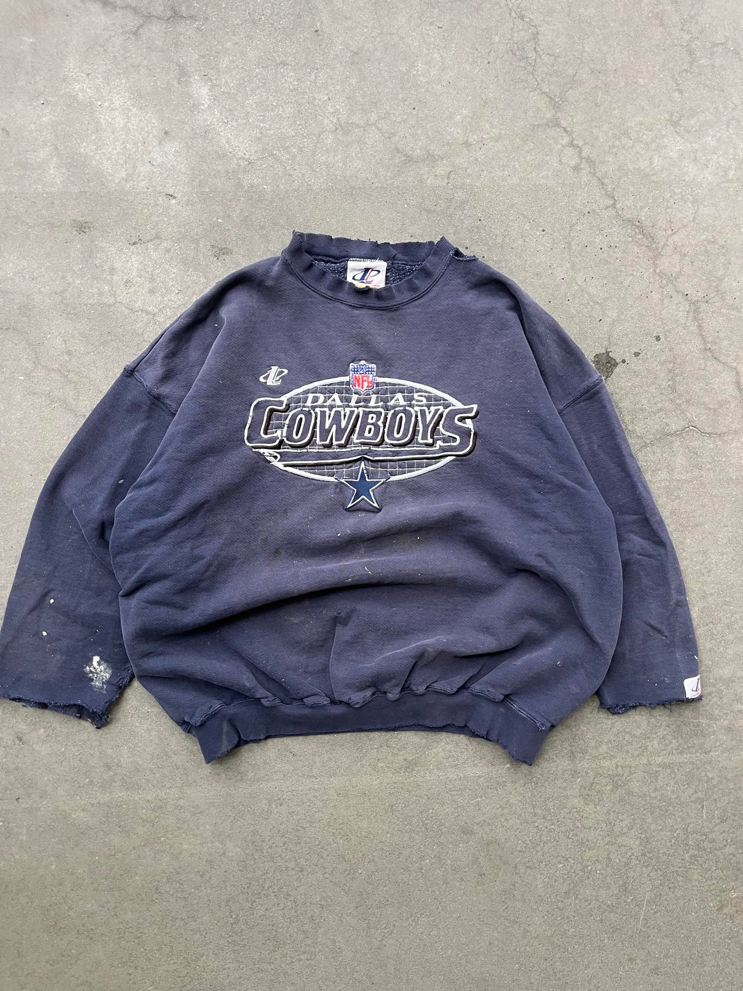 (L/XL) 90’s Dallas Cowboys Distressed Crewneck