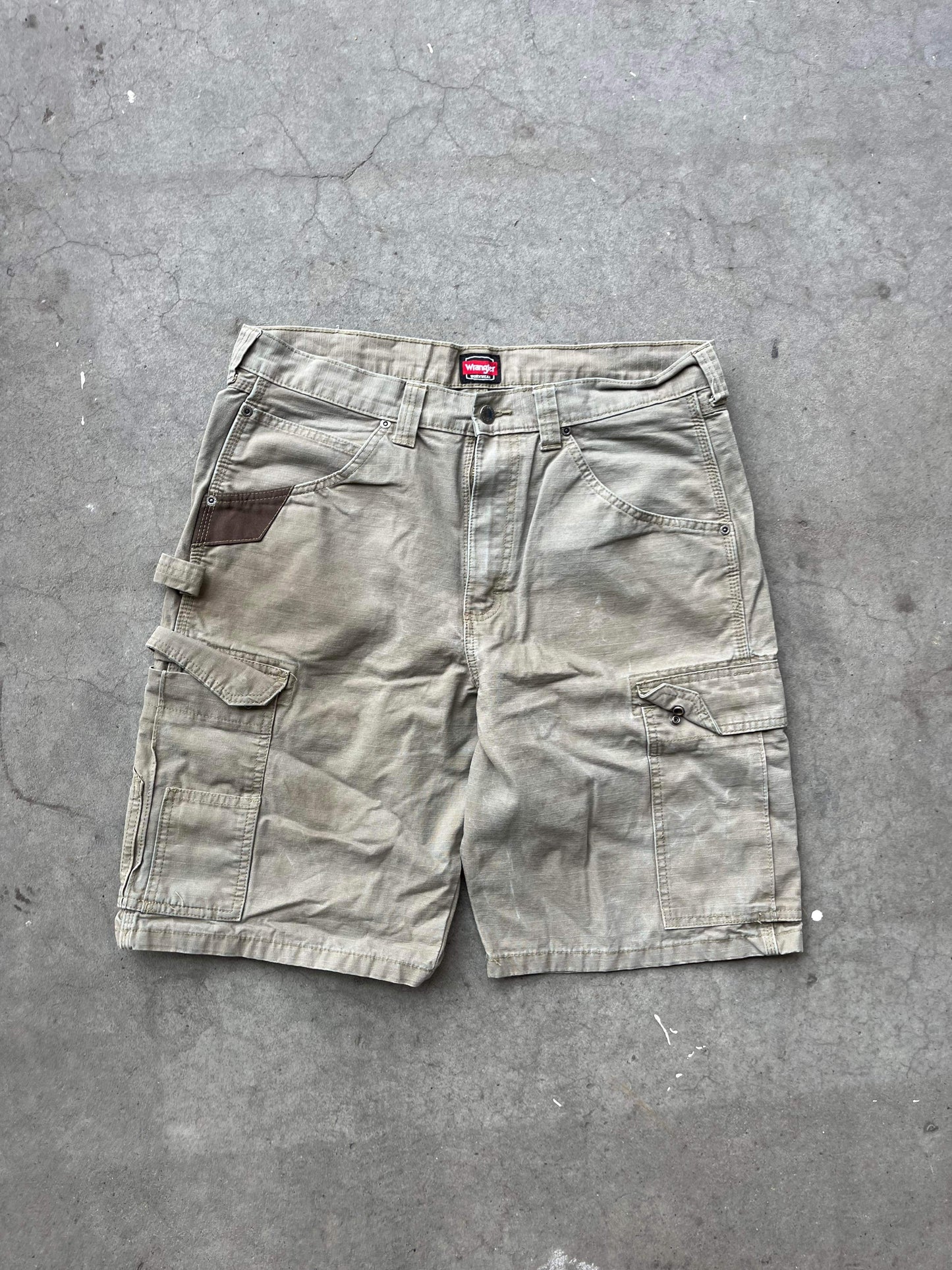 (34”) Wrangler Riggs Carpenter Shorts