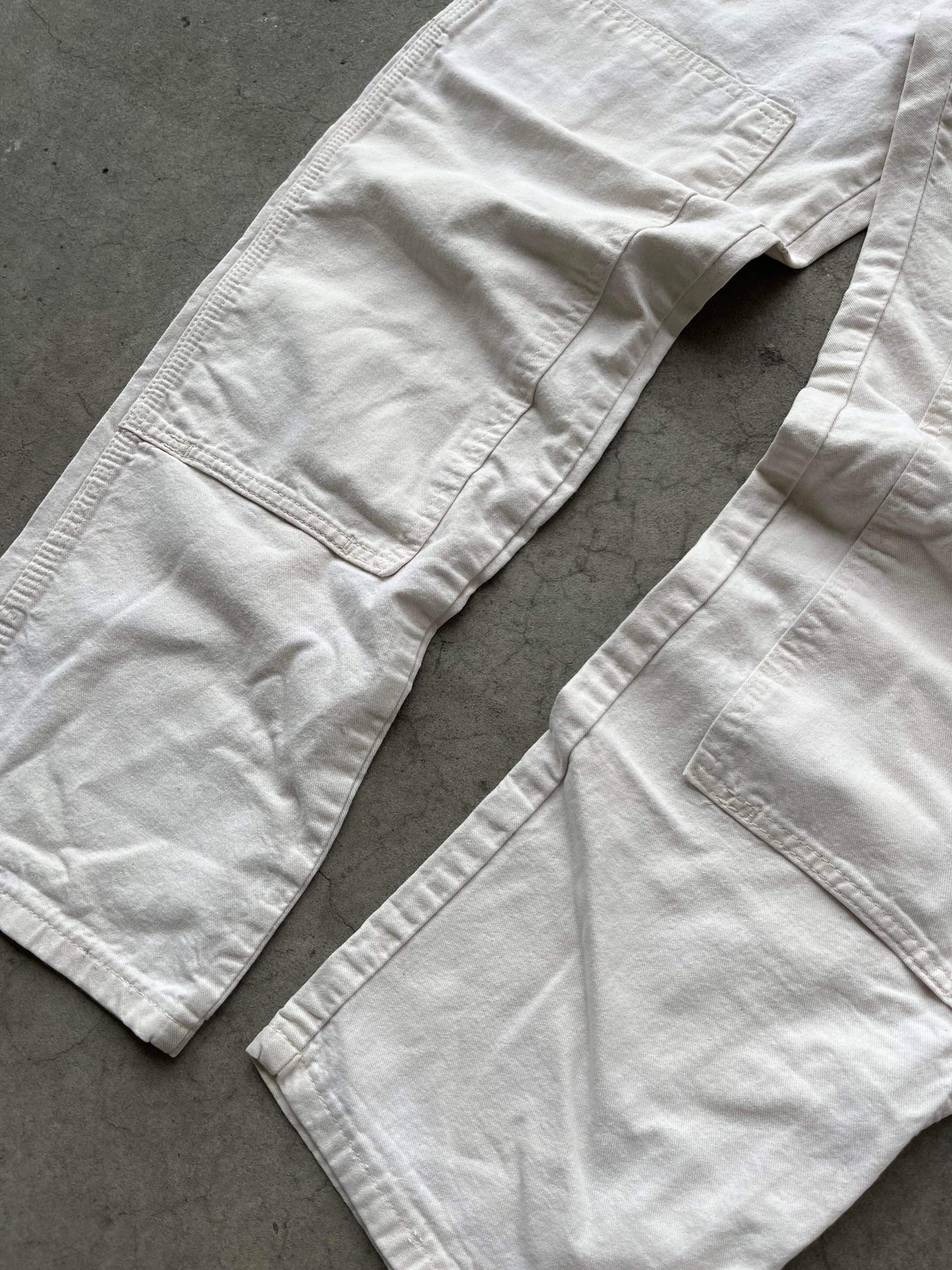 (28”) Dickies White Doubleknees