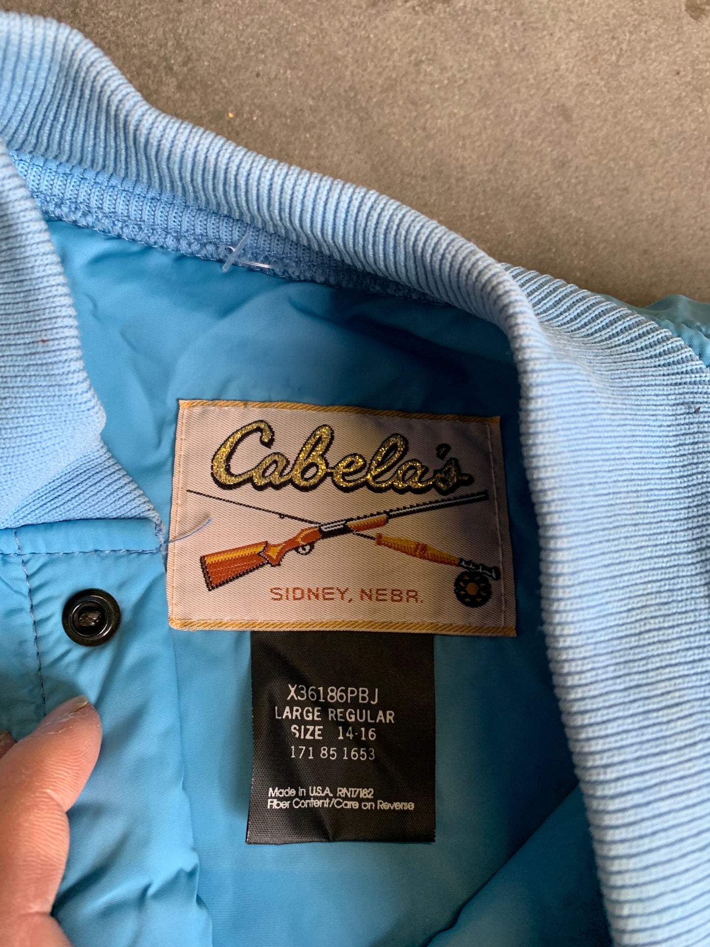 (XS) 90’s Cabela’s Bomber