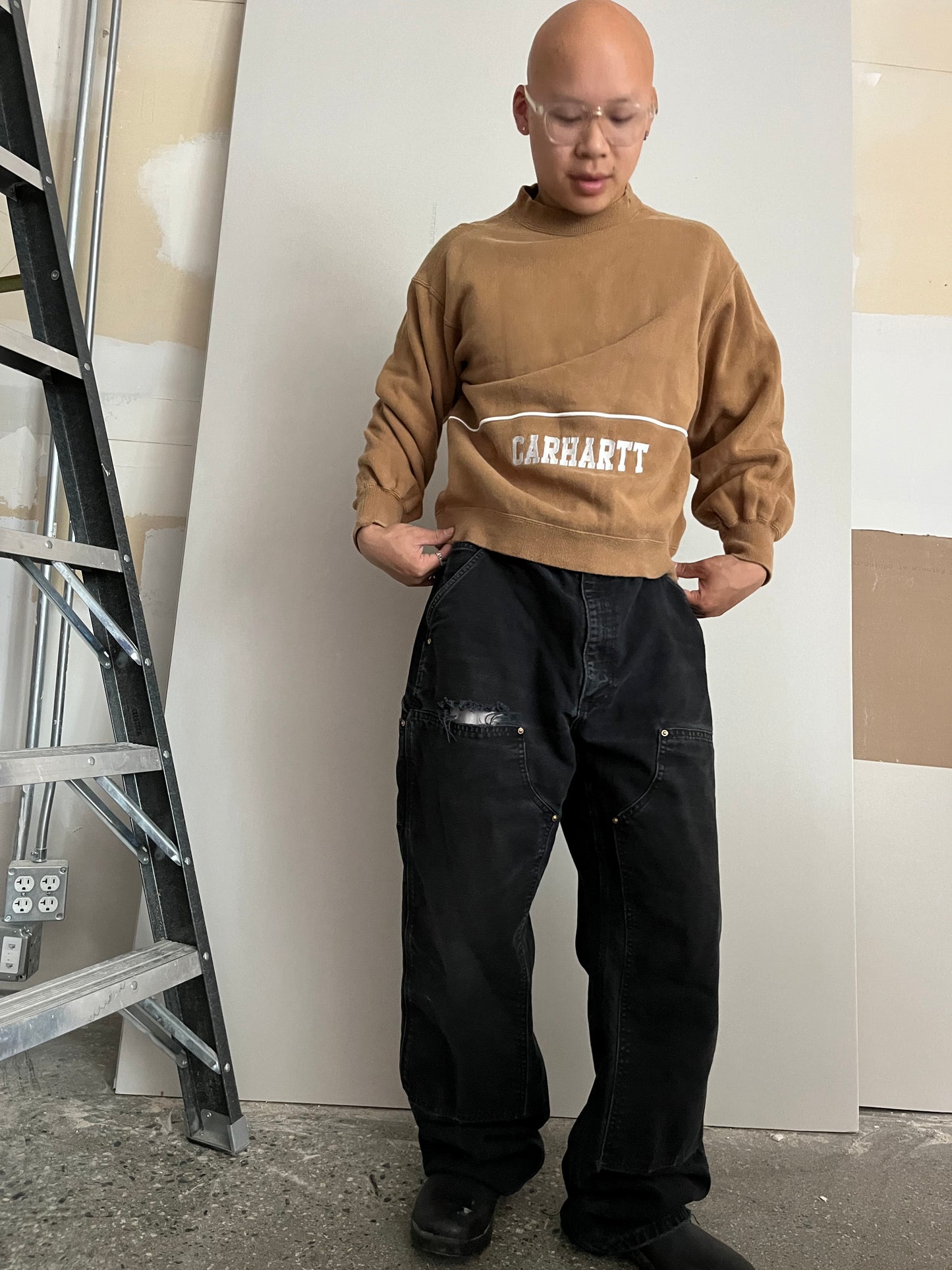 (34”) Vintage Carhartt Distressed Doubleknees