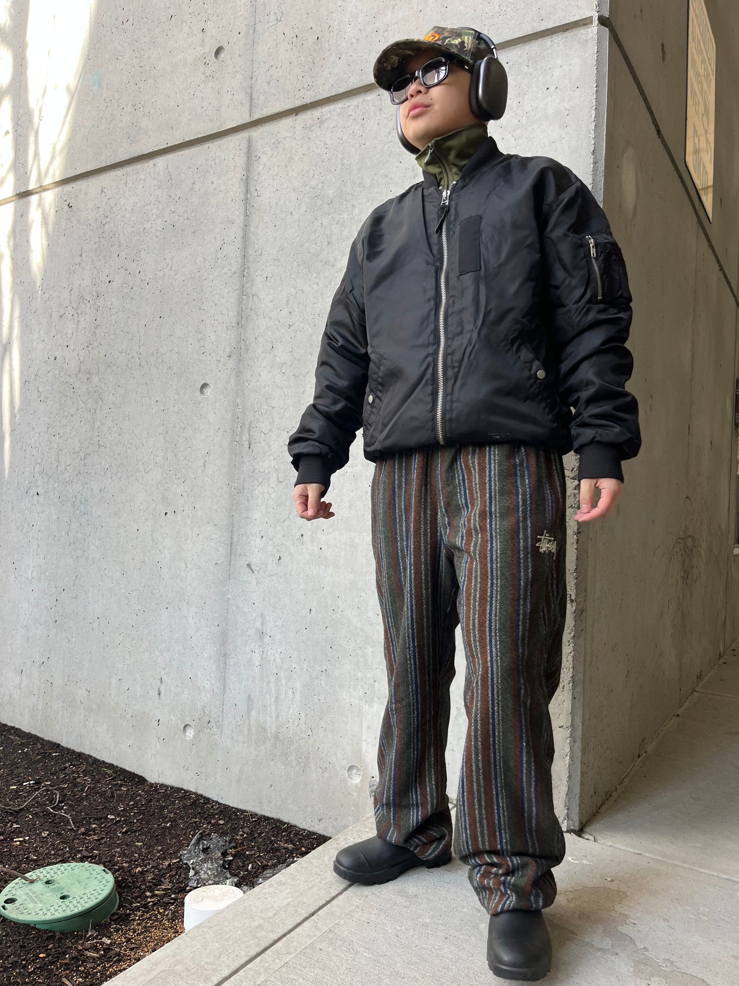 (M) Stussy Multi Color Trousers