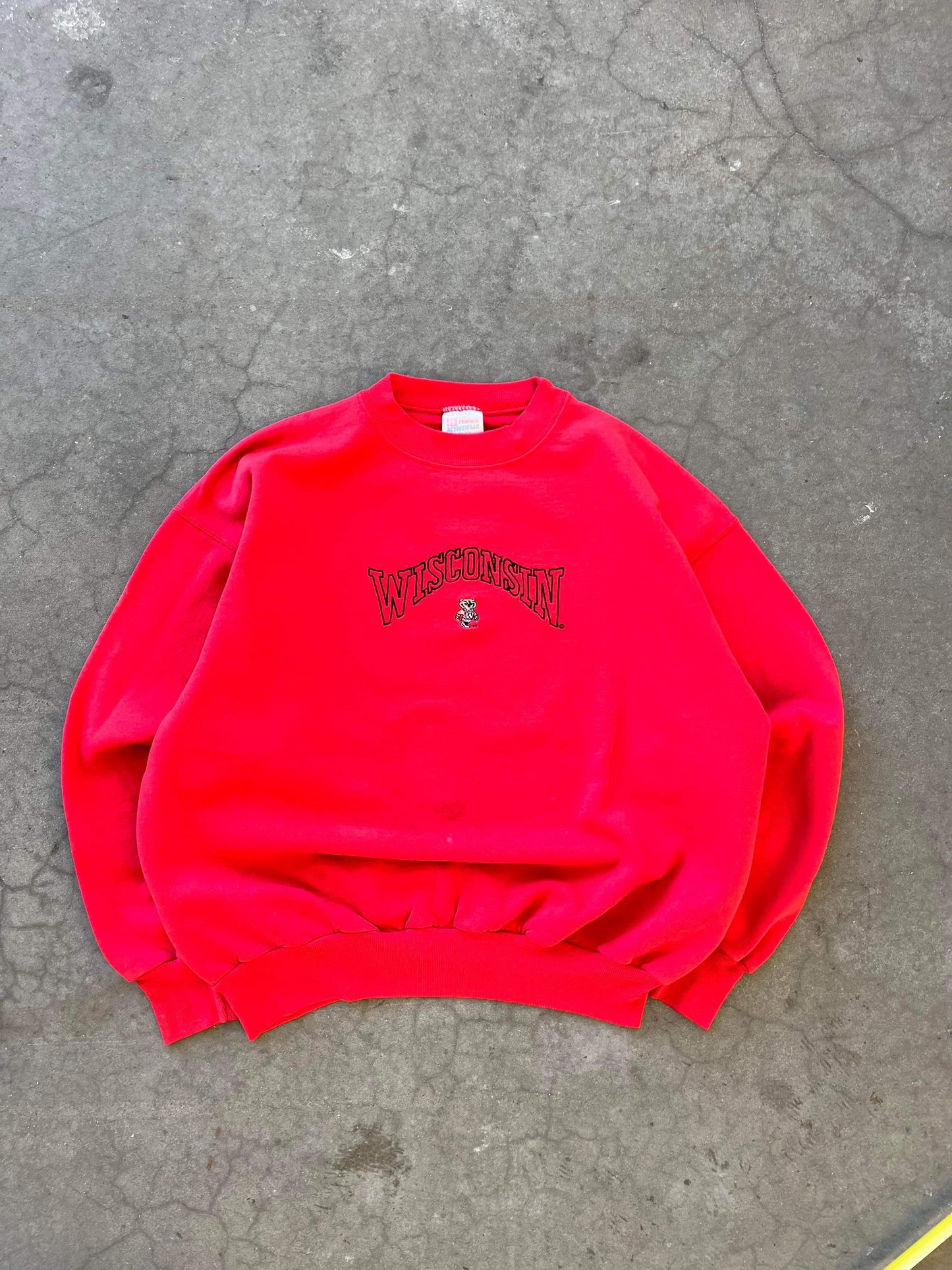 (M) 90’s Wisconsin Crewneck