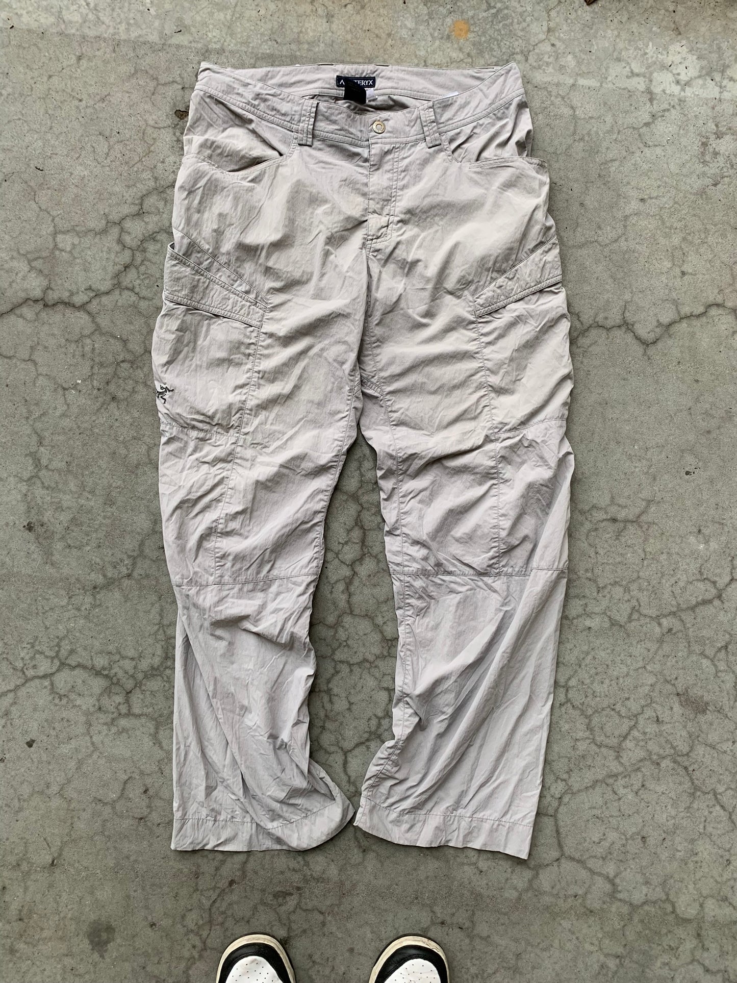 (33”) Arc’teryx Nylon Pants