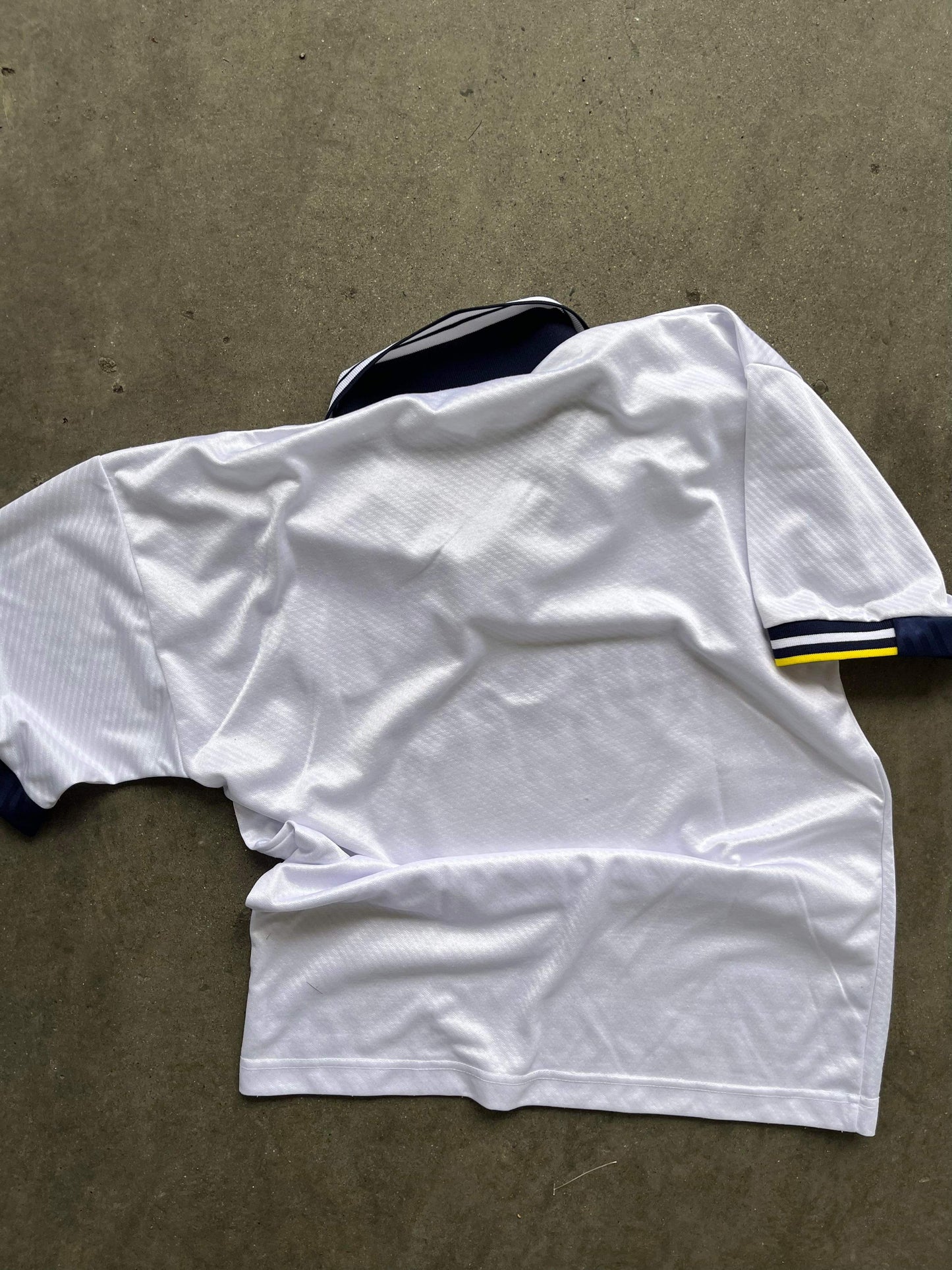 (L) 93-94 Tottemham Hotspurs Souvenir Kit