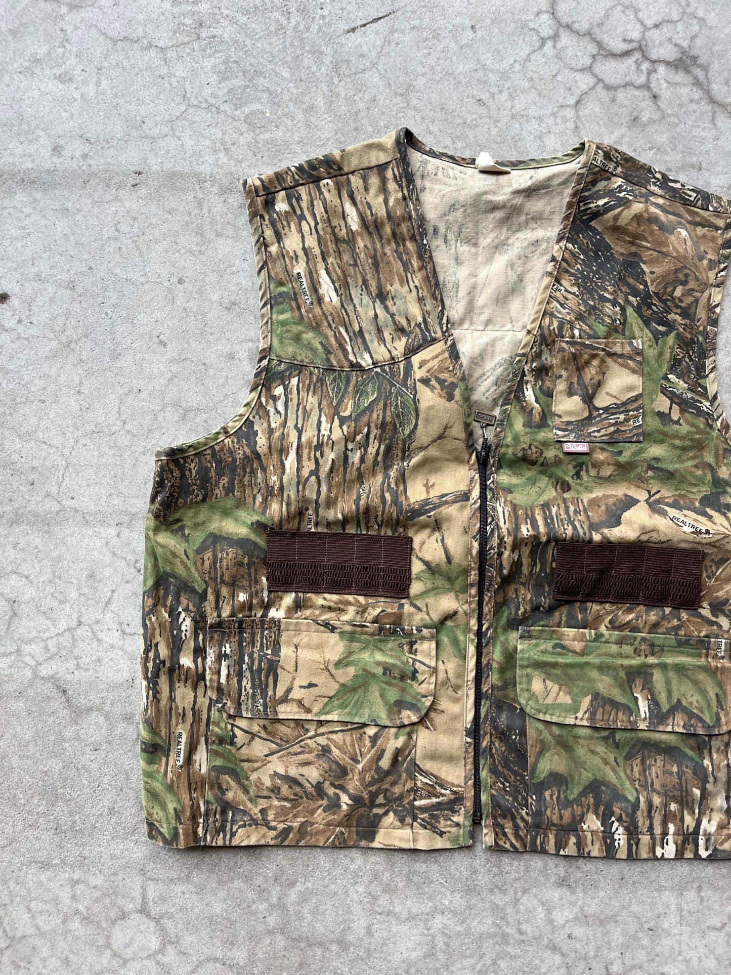 (2X) 90’s Real Tree Utility Vest