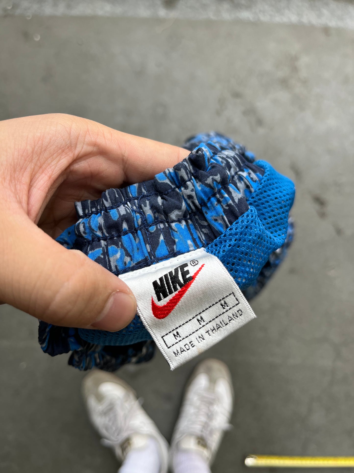 (M) 90’s Nike Abstract Shorts RARE