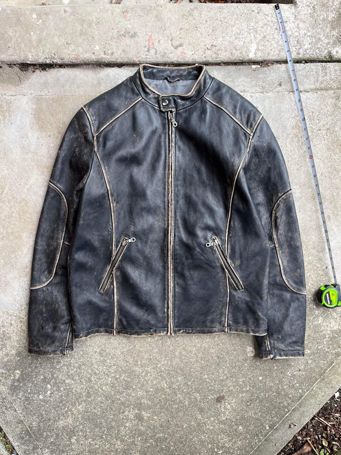 (L/XL) Vintage Danier Genuine Leather Jkt