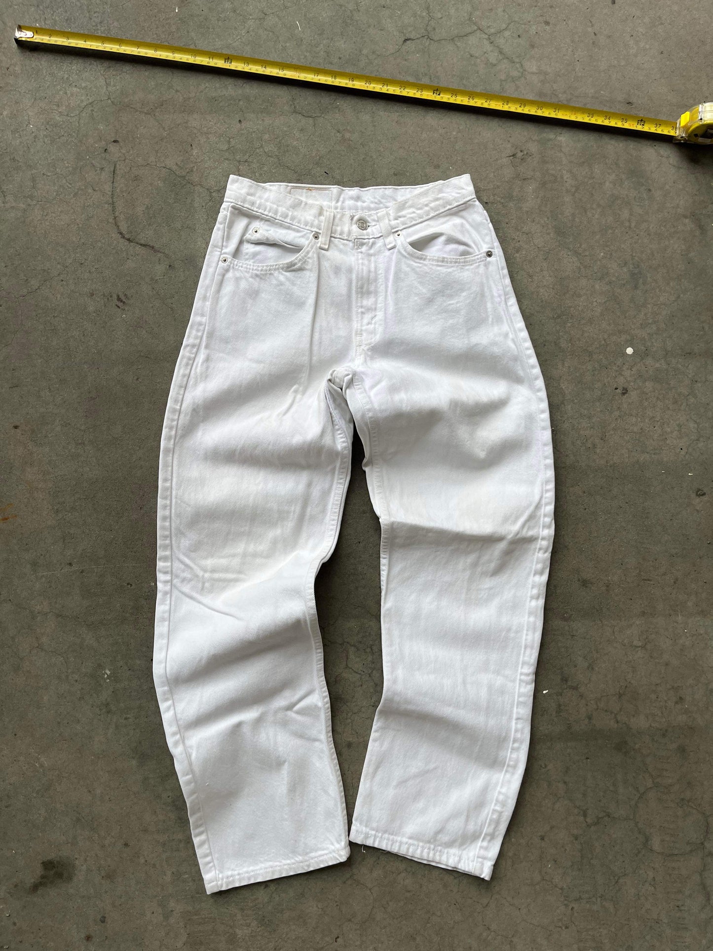 (29”) 90’s White Levis Orange Tabs