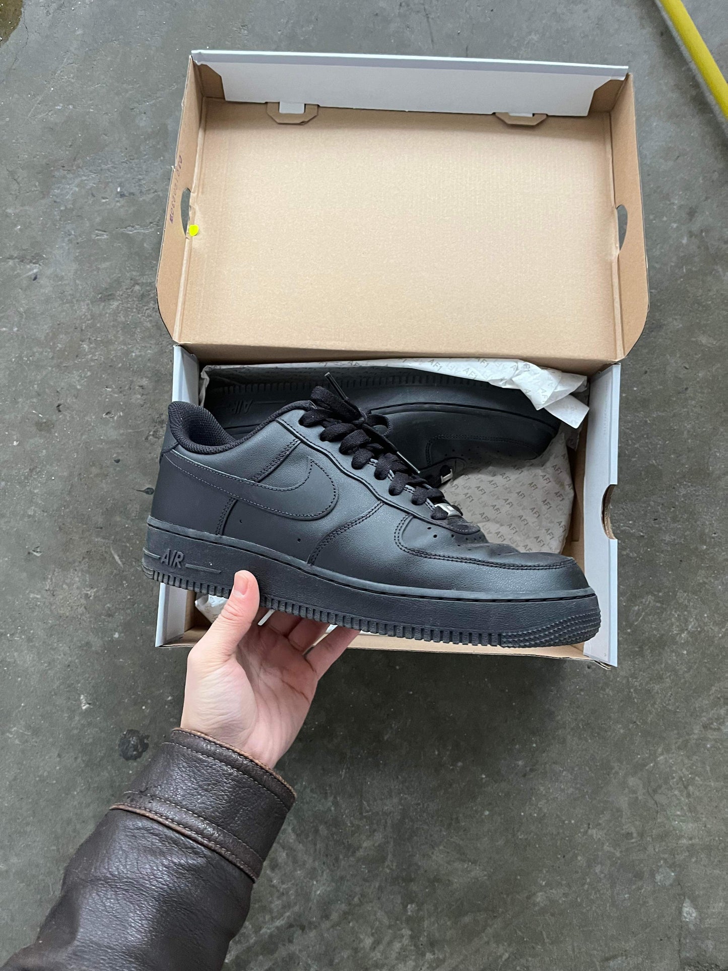 (10.5/12) Nike Air Force One Triple Black