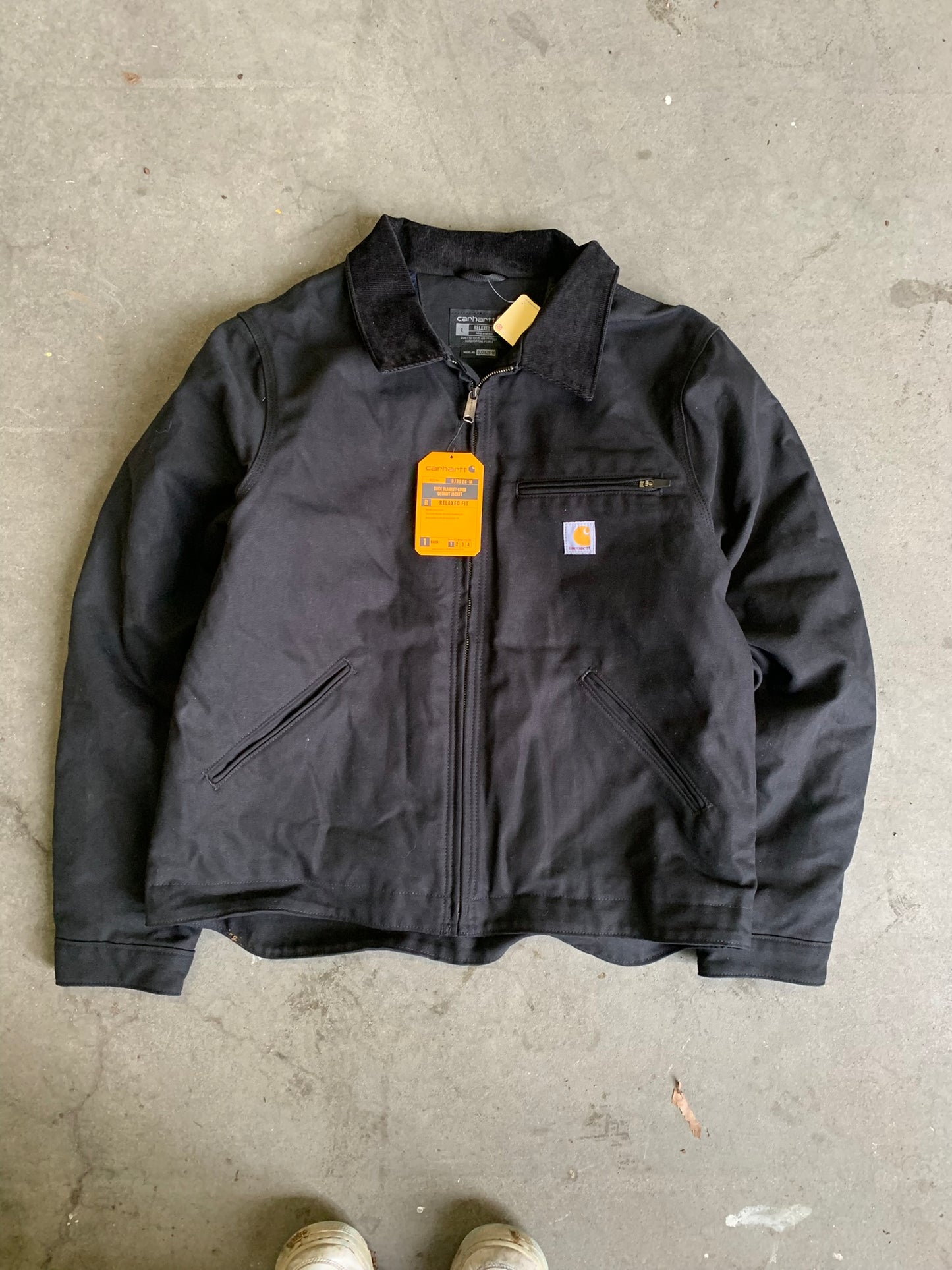 (L/XL) BNWT Carhartt Detroit Jacket