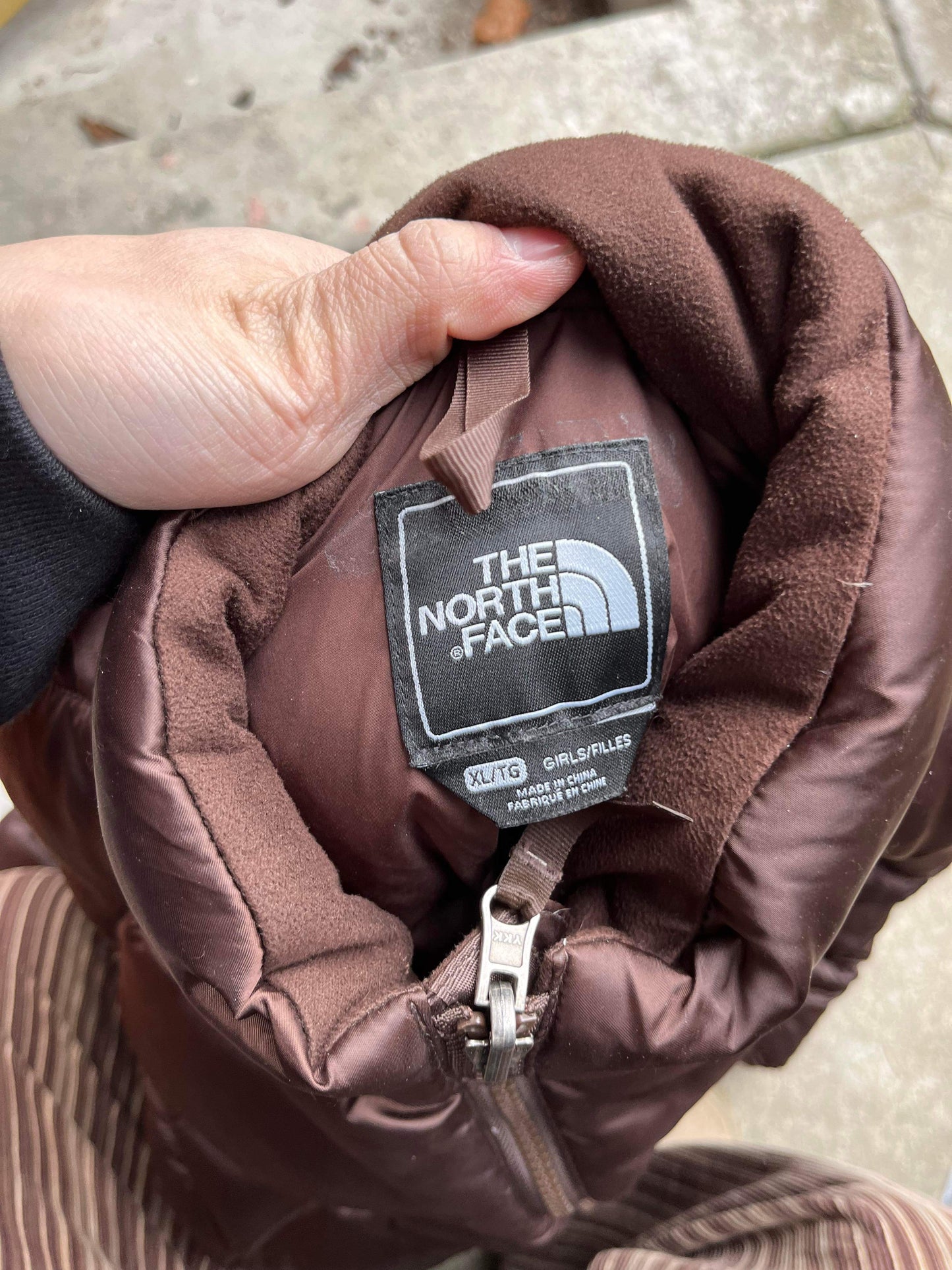 (M) The North Face Dark Choc 550 Puffer