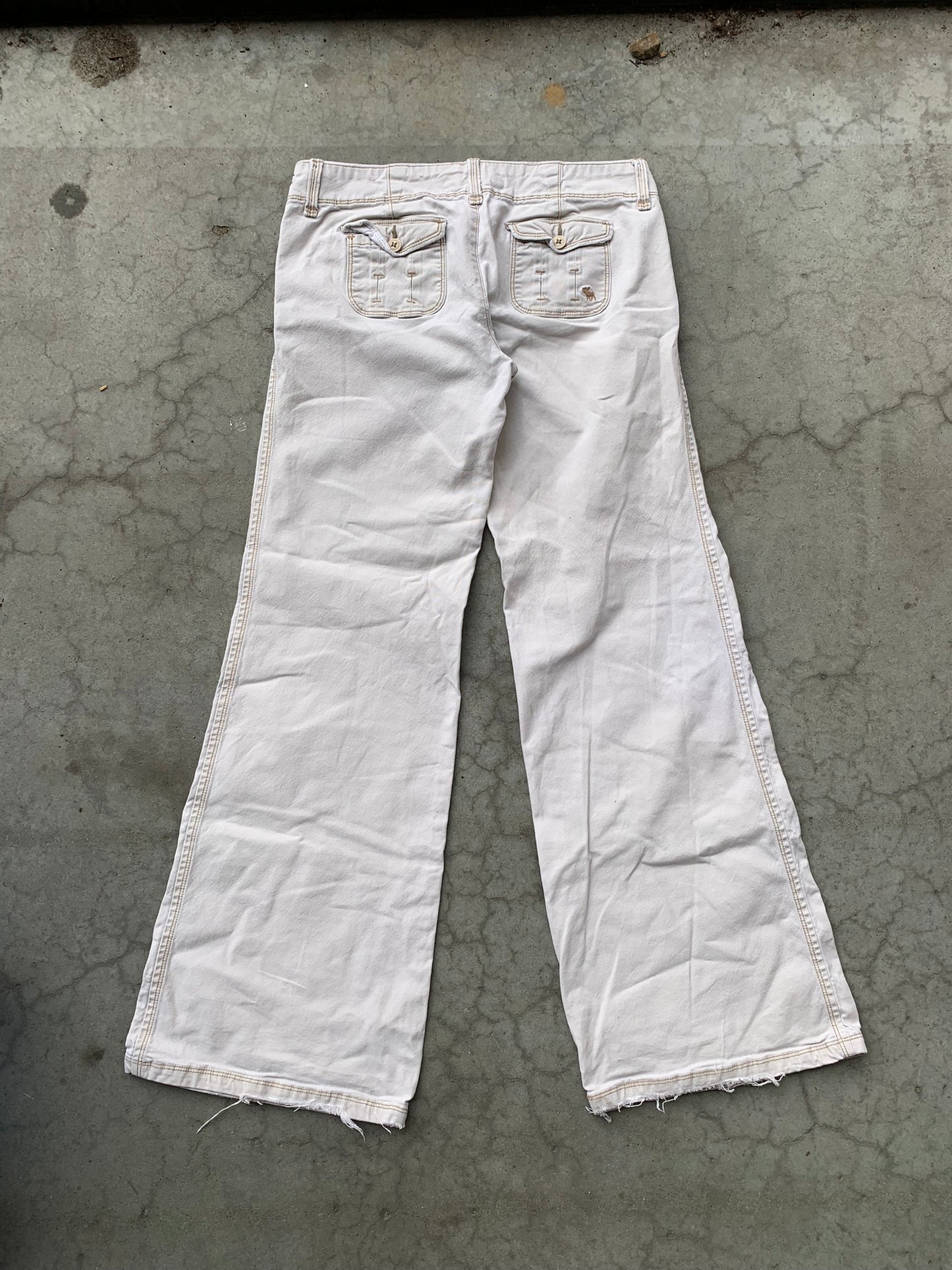 (30”) A&F Flared Pantaloons