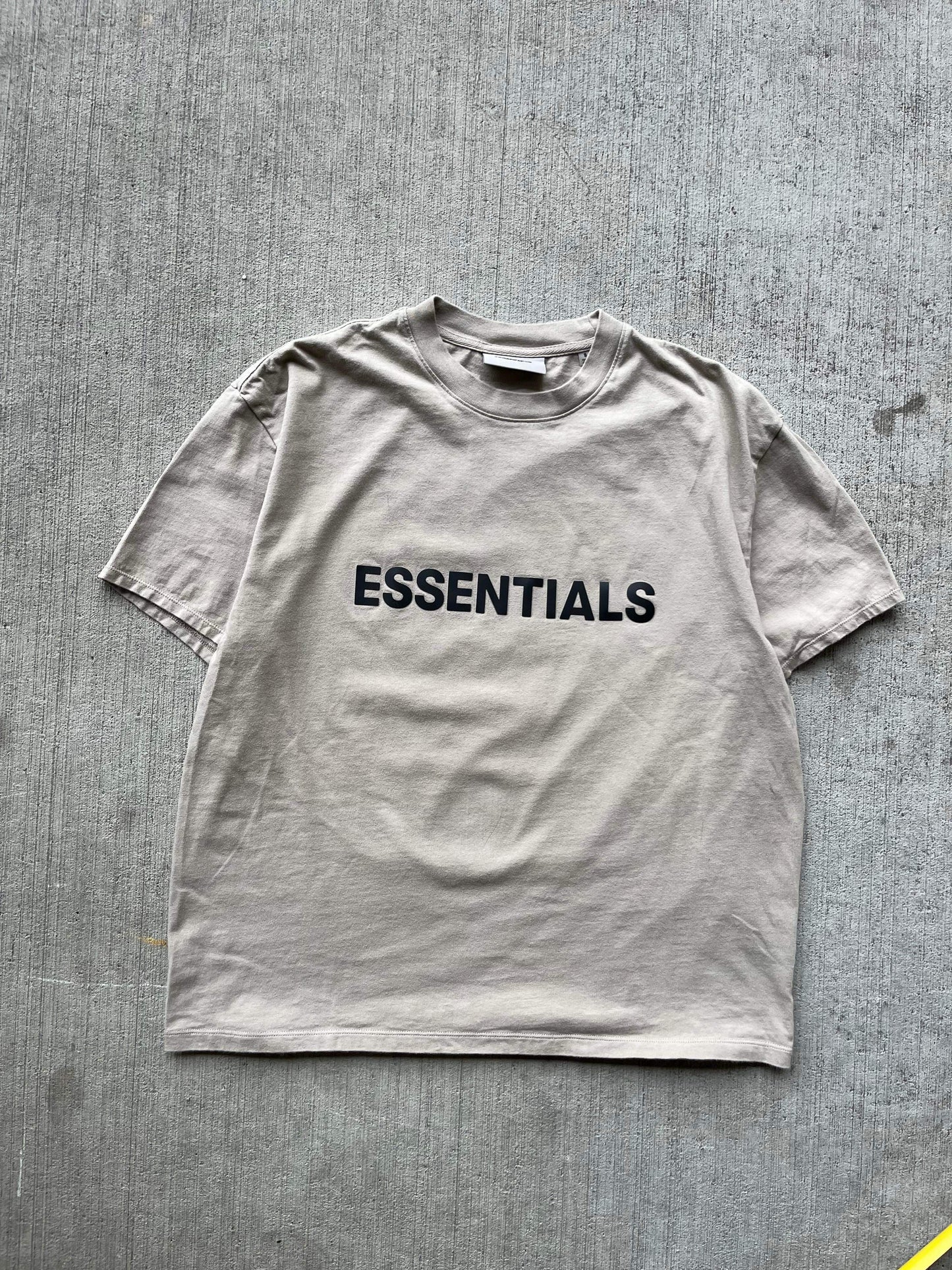 (S/M) Essentials FOG TEE